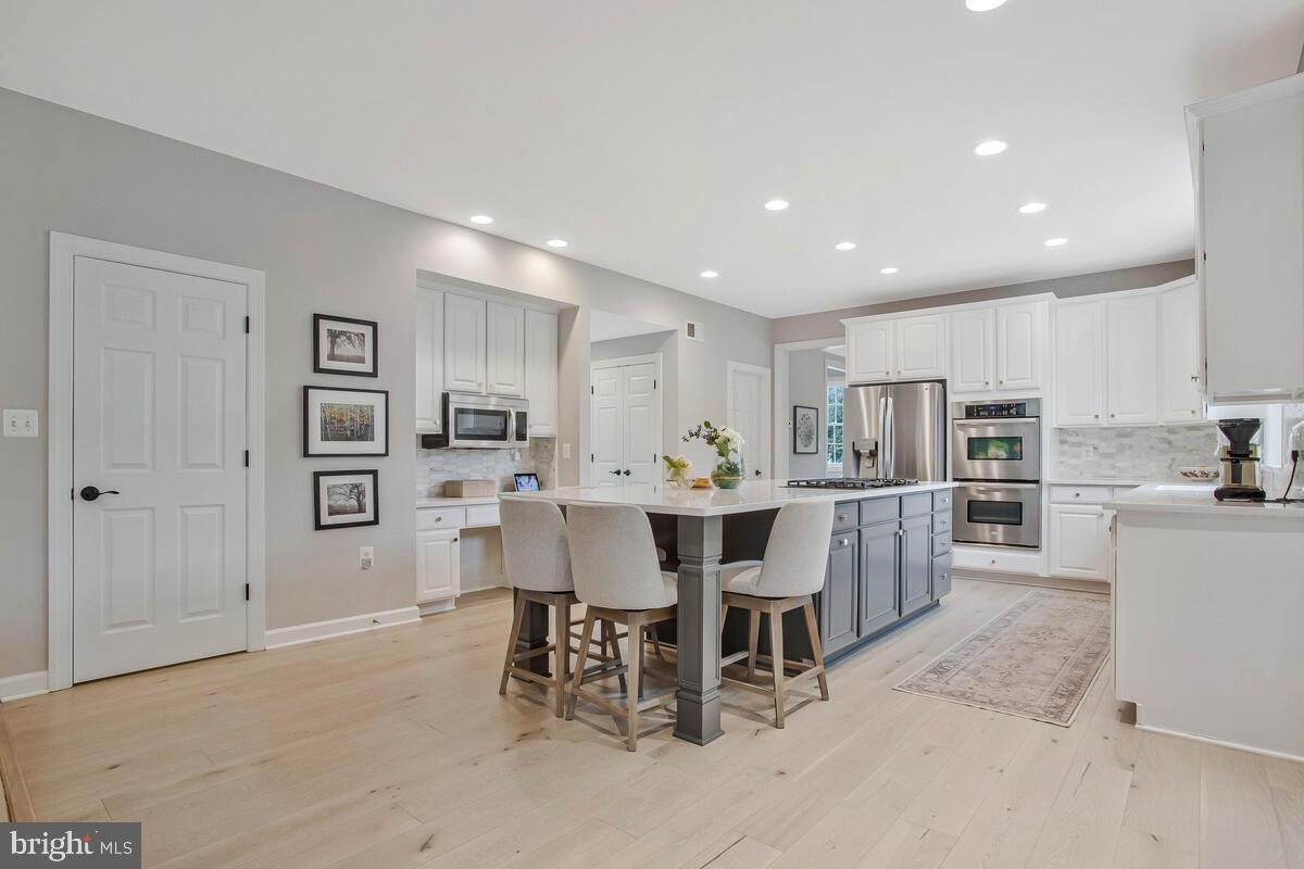 HOMEPORT FARM - Residential