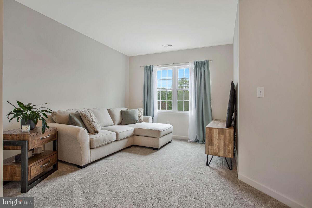 HOMEPORT FARM - Residential