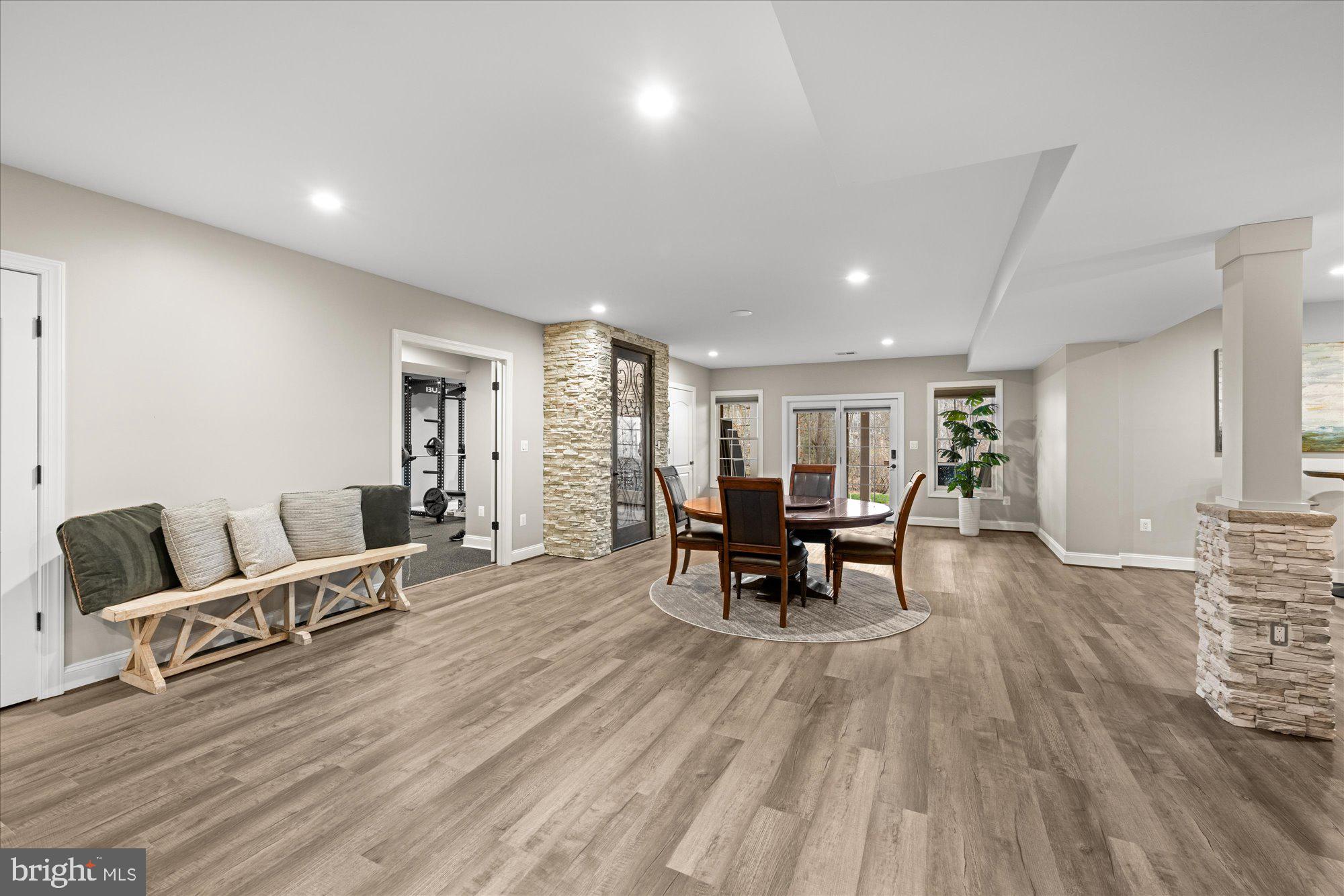 BELMONT COUNTRY CLUB - Residential