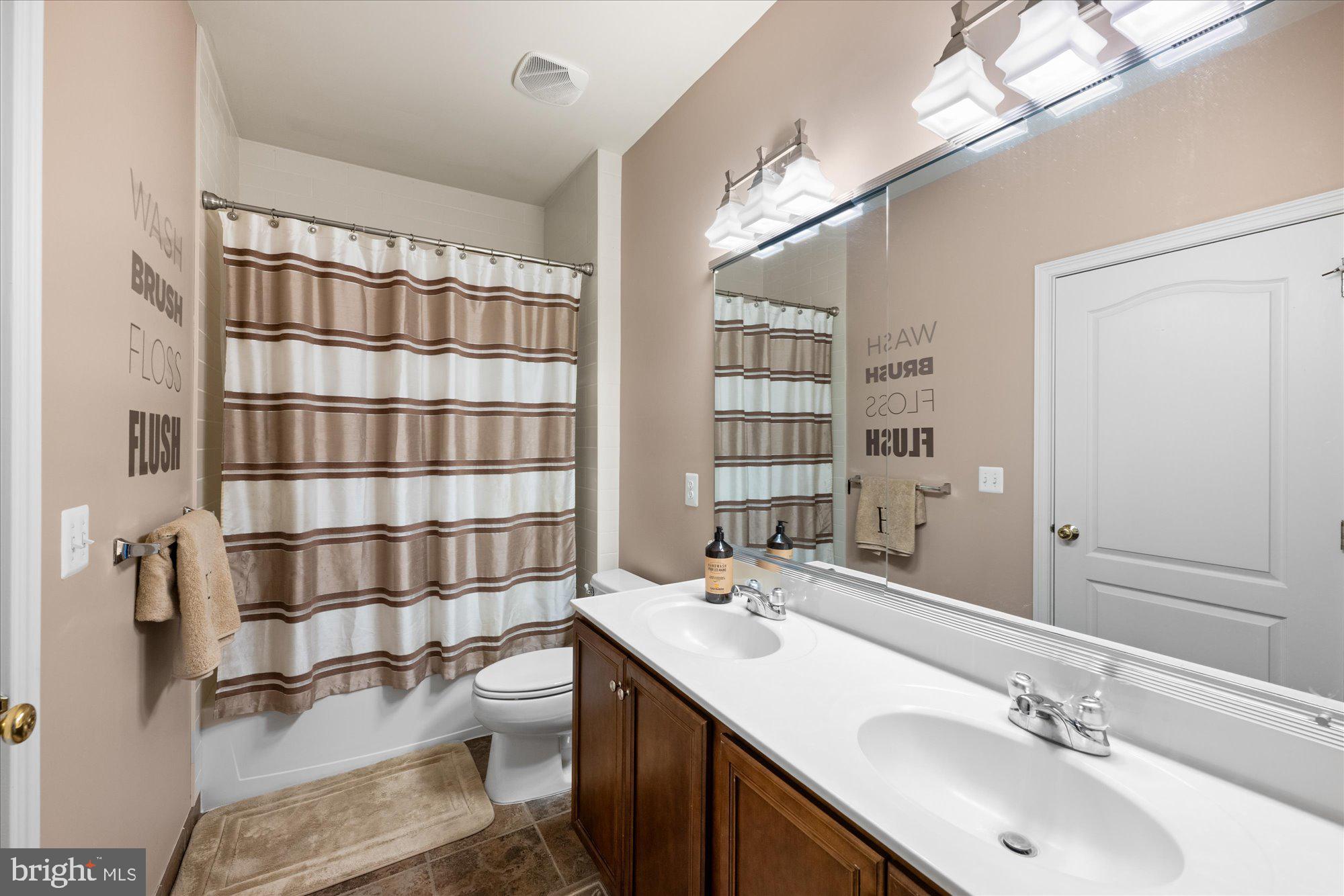 BELMONT COUNTRY CLUB - Residential