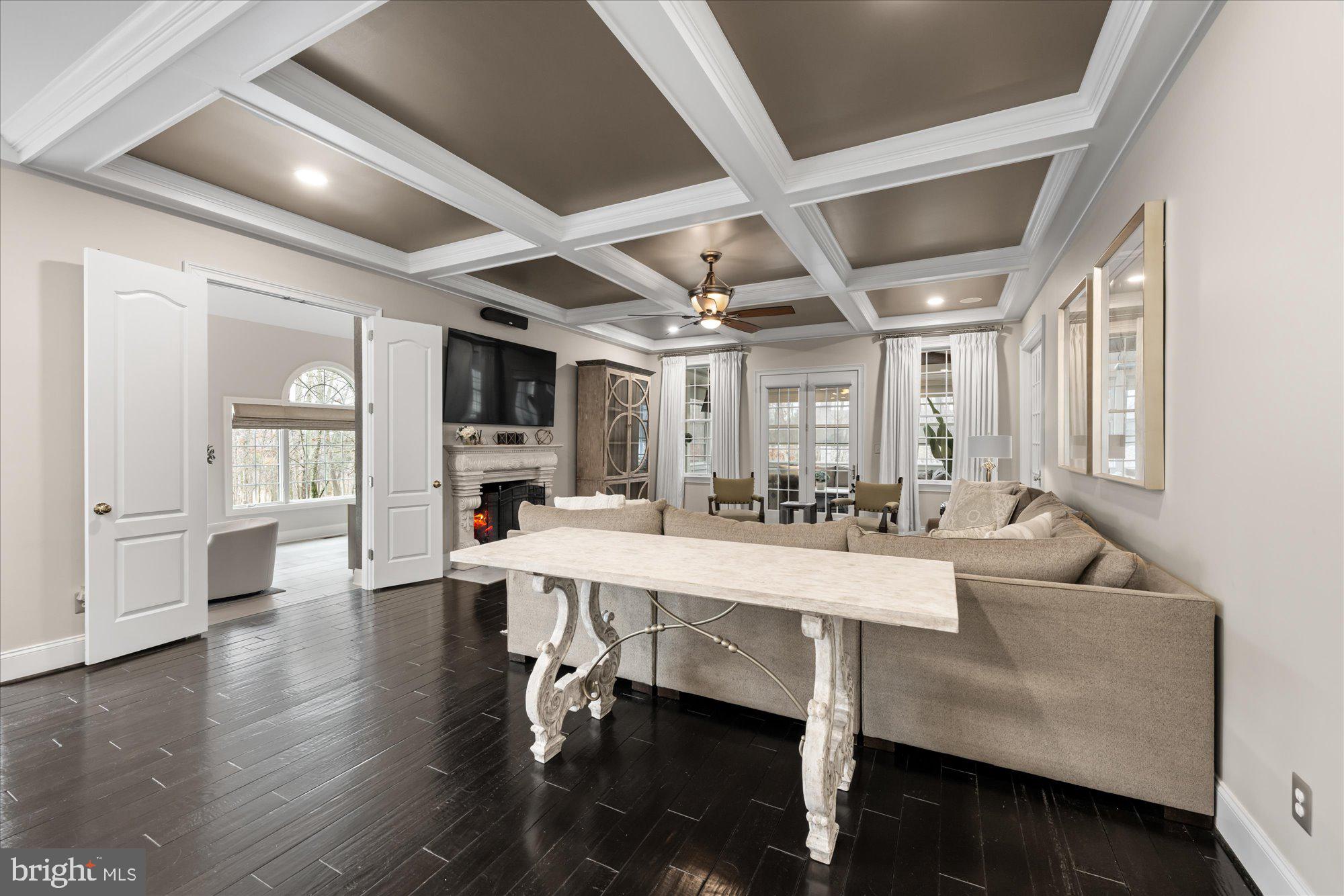 BELMONT COUNTRY CLUB - Residential