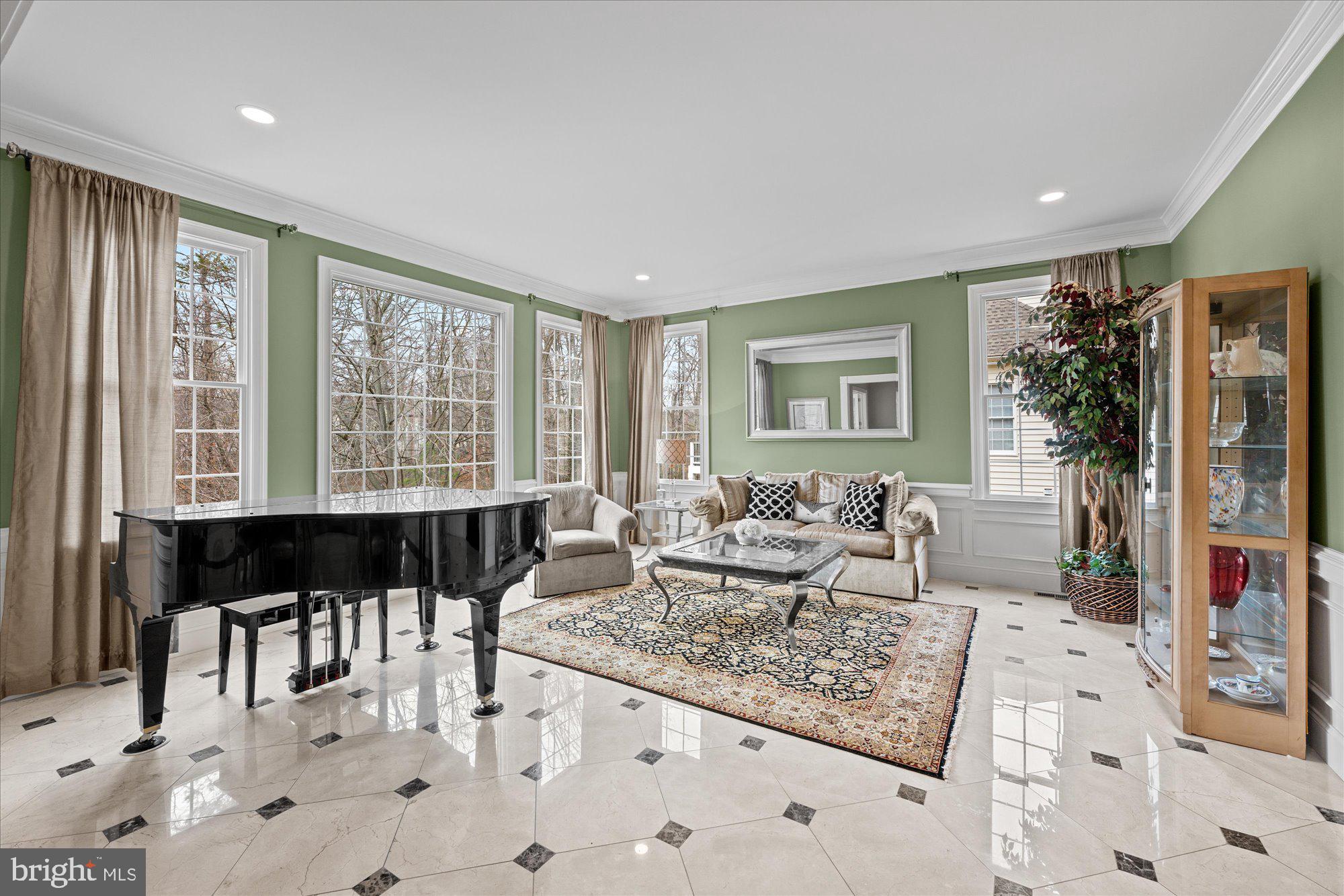 BELMONT COUNTRY CLUB - Residential