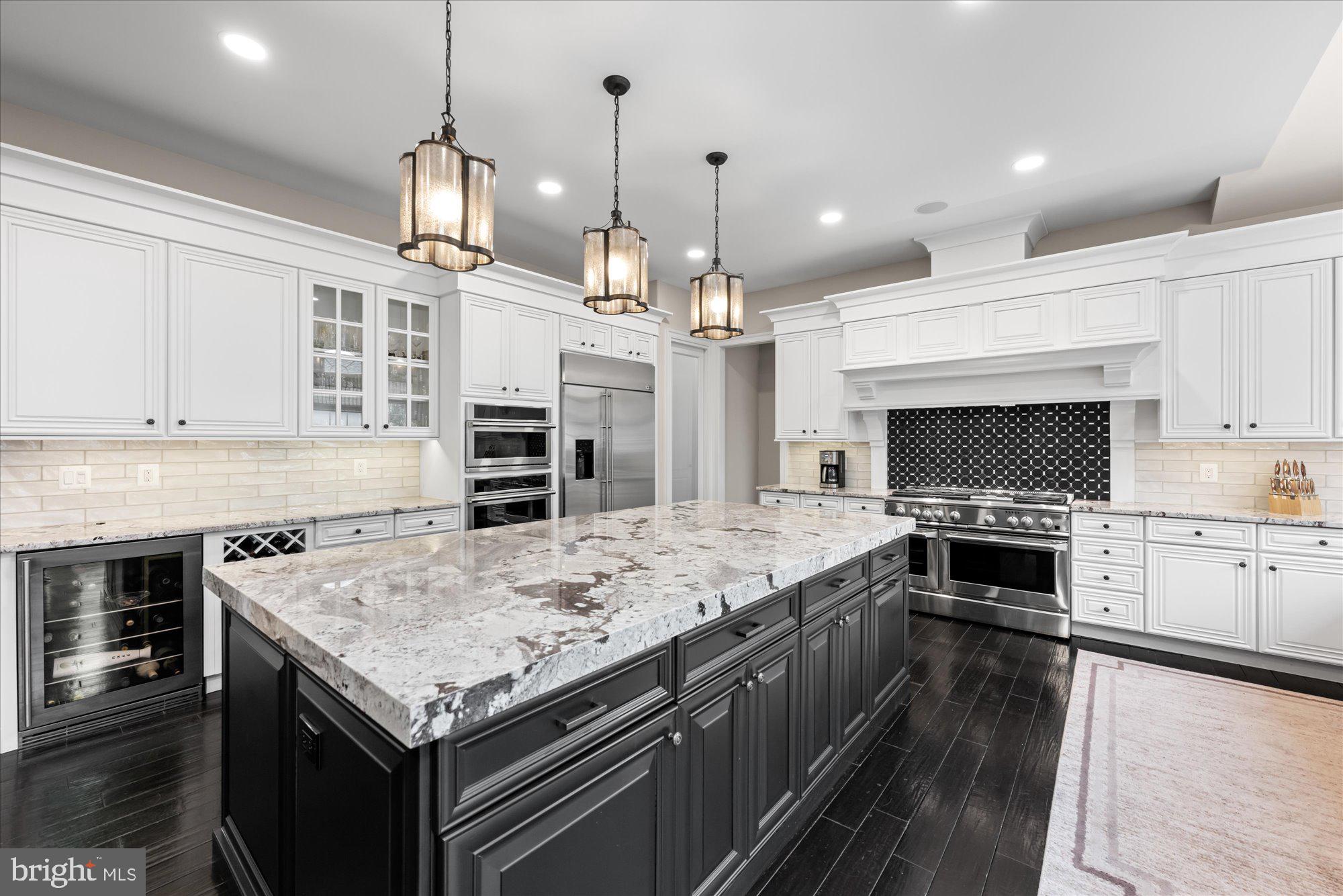 BELMONT COUNTRY CLUB - Residential