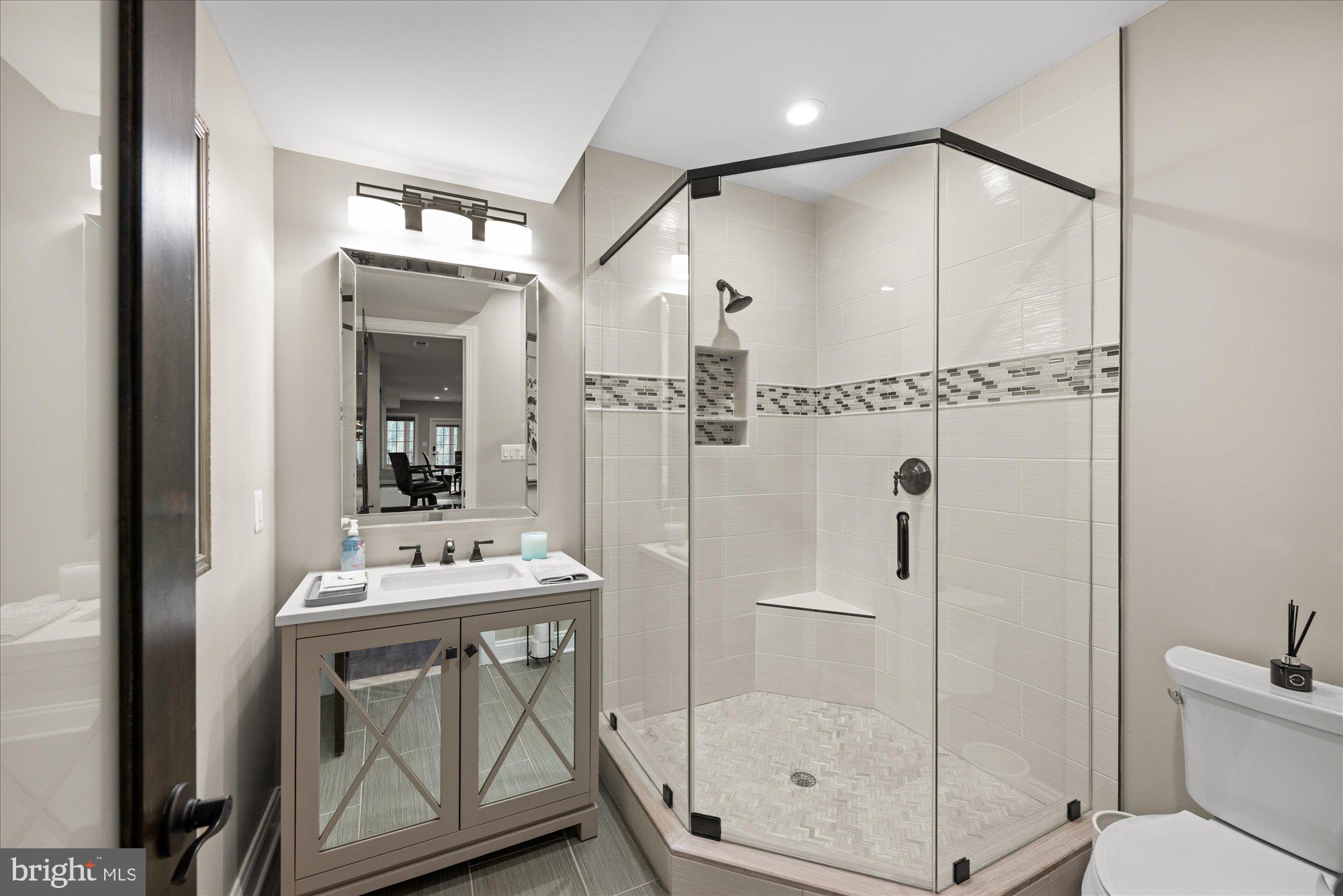 BELMONT COUNTRY CLUB - Residential