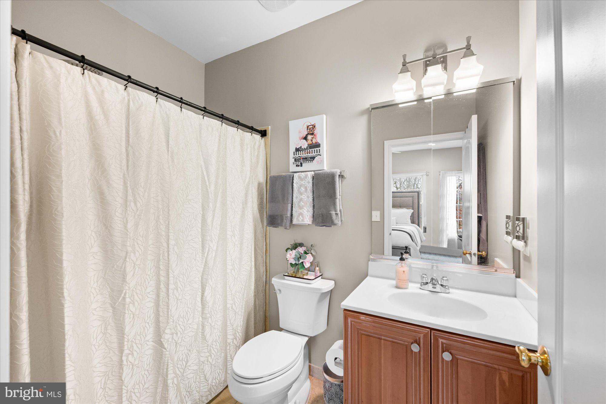 BELMONT COUNTRY CLUB - Residential