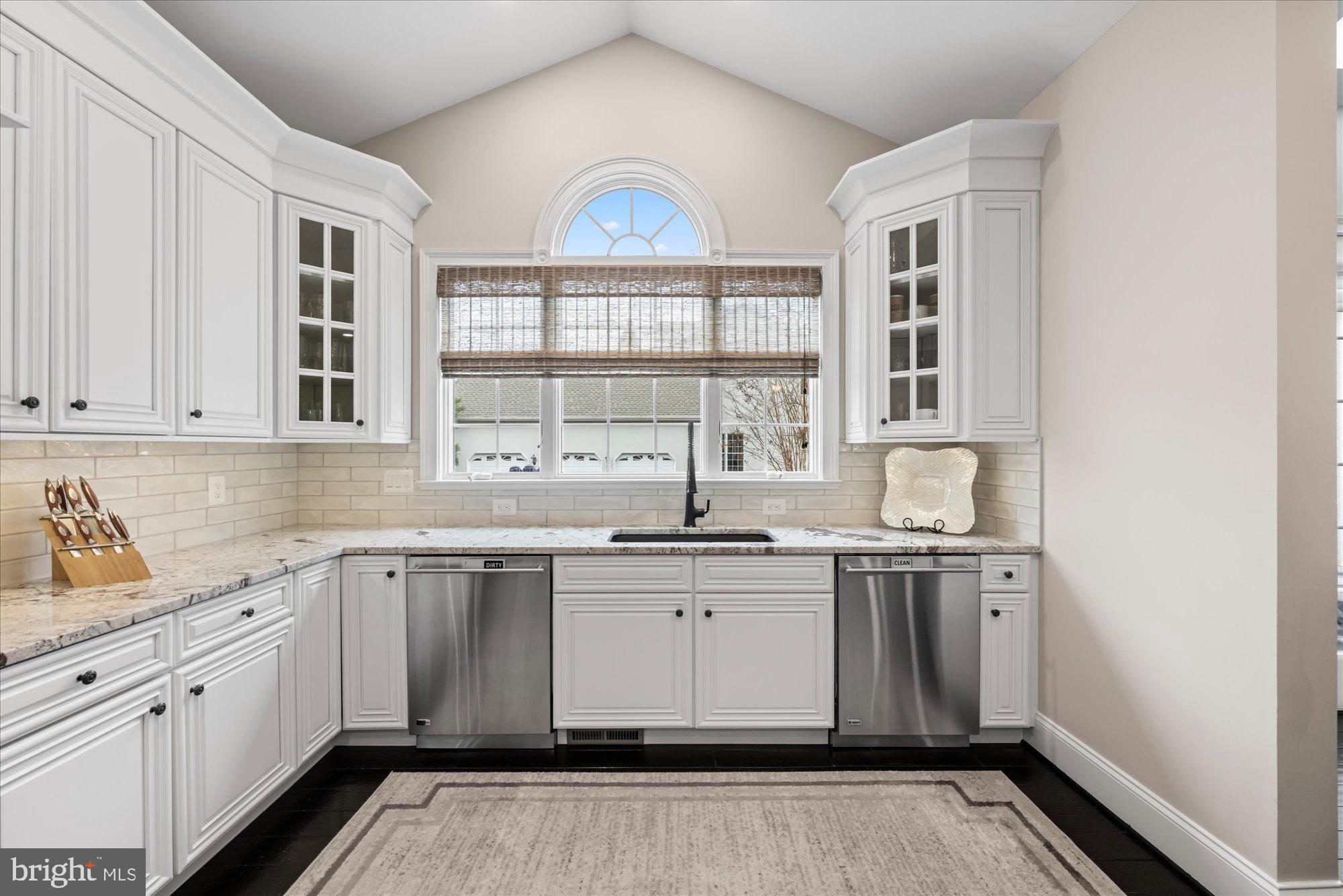 BELMONT COUNTRY CLUB - Residential