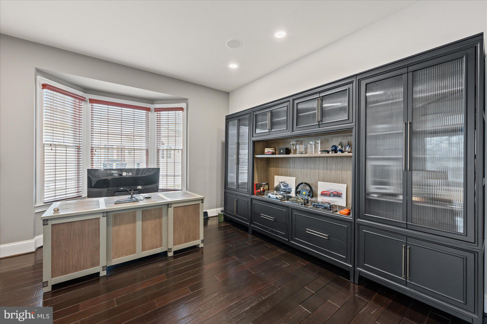 BELMONT COUNTRY CLUB - Residential