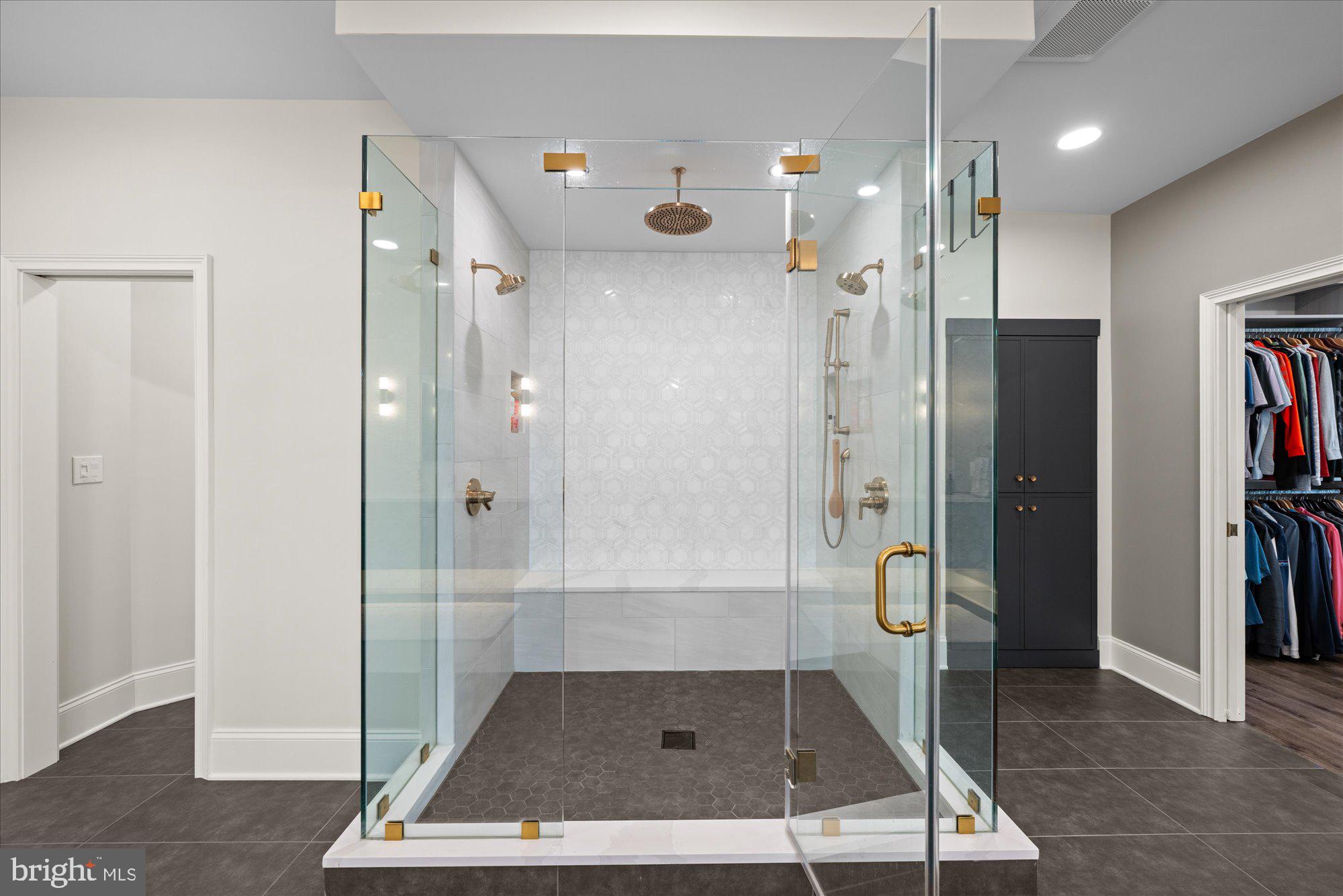 BELMONT COUNTRY CLUB - Residential