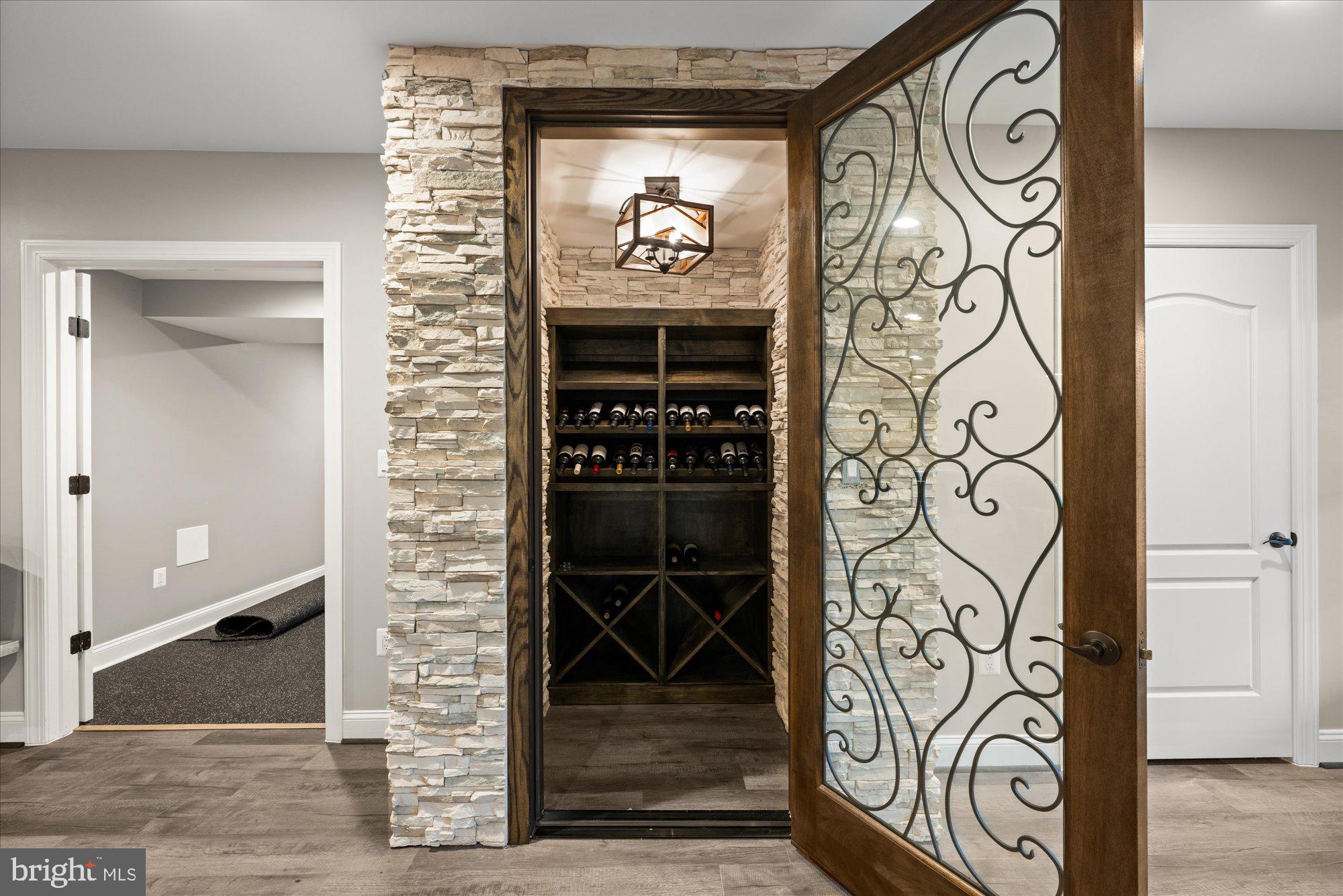 BELMONT COUNTRY CLUB - Residential