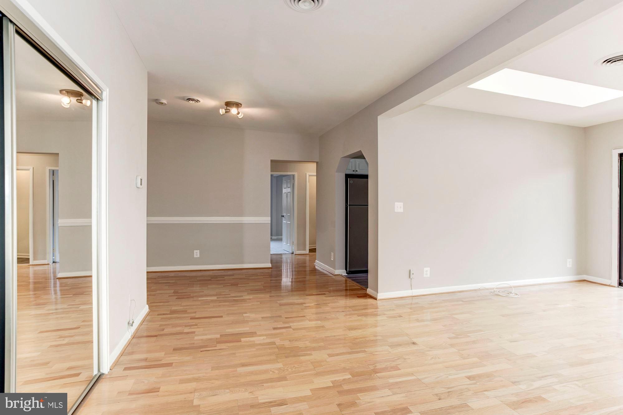 SEMINARY WALK - Residential