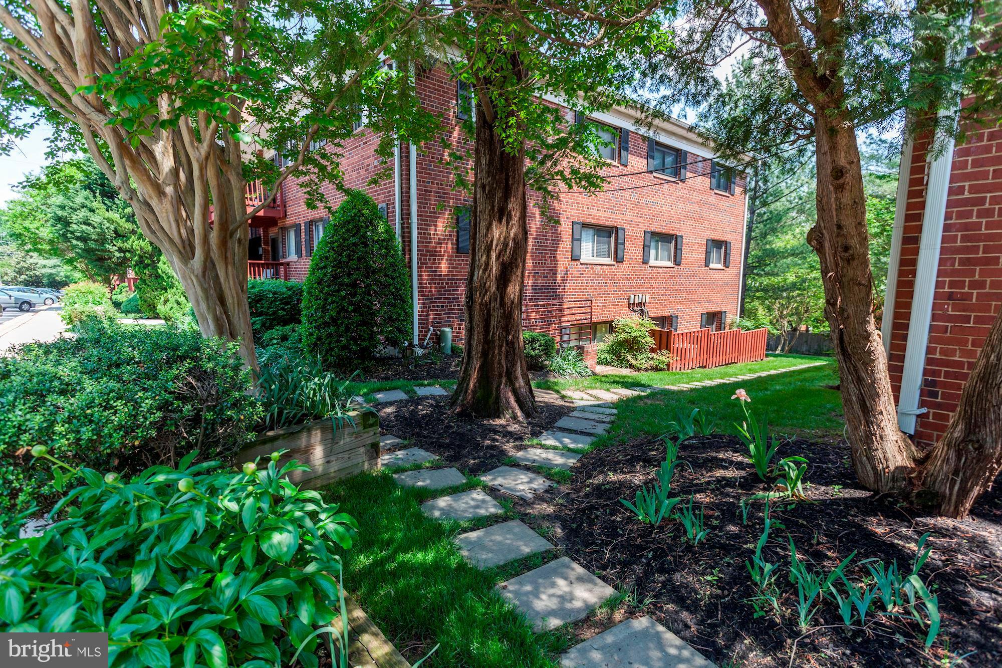 SEMINARY WALK - Residential