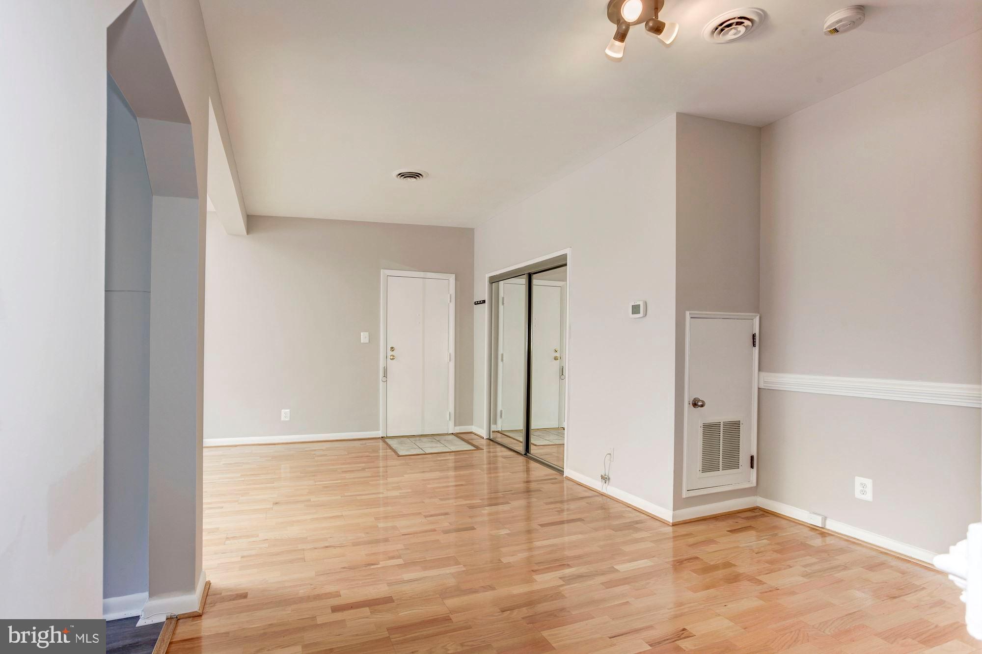 SEMINARY WALK - Residential