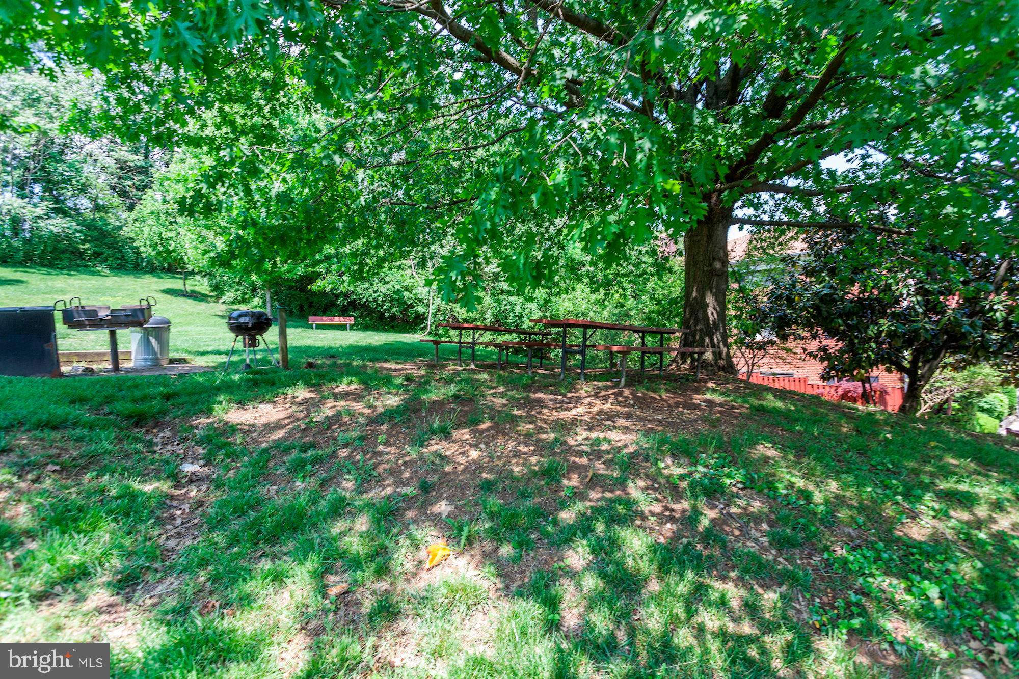 SEMINARY WALK - Residential