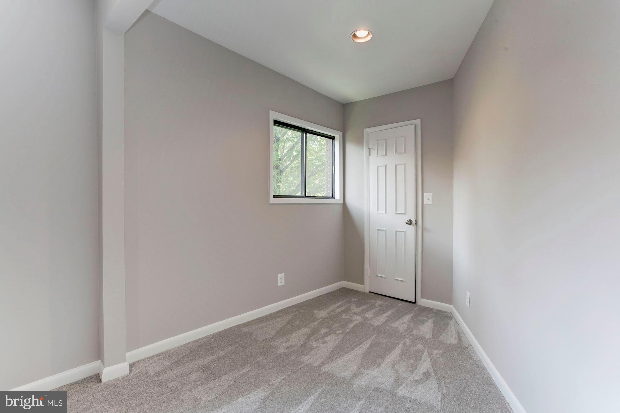 SEMINARY WALK - Residential