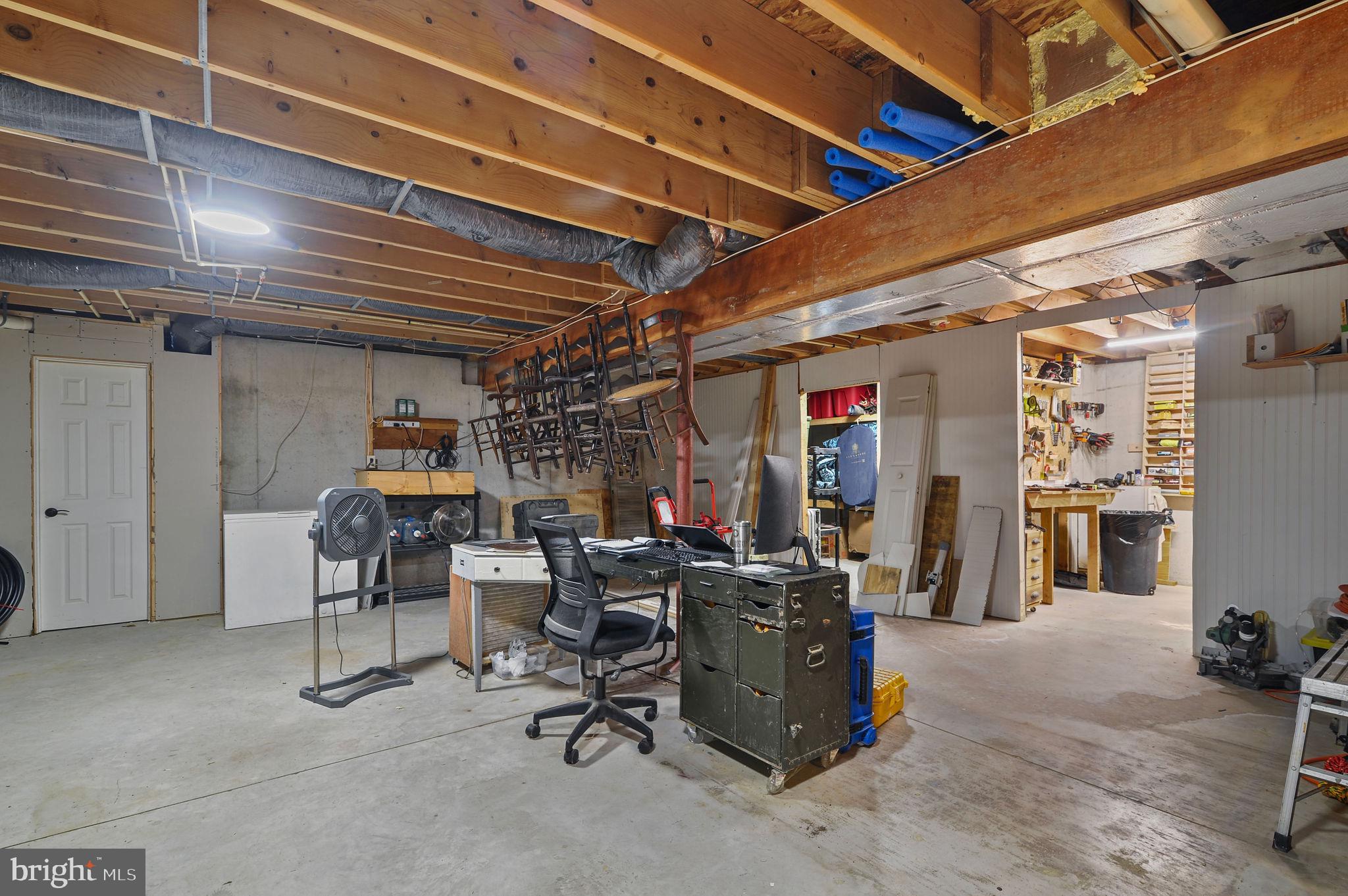 HUNTERS RIDGE - Residential