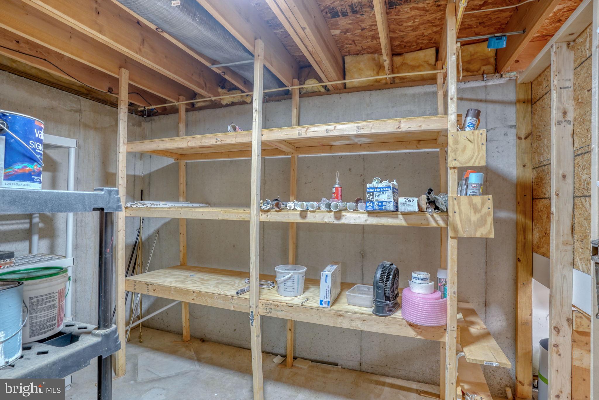 HUNTERS RIDGE - Residential