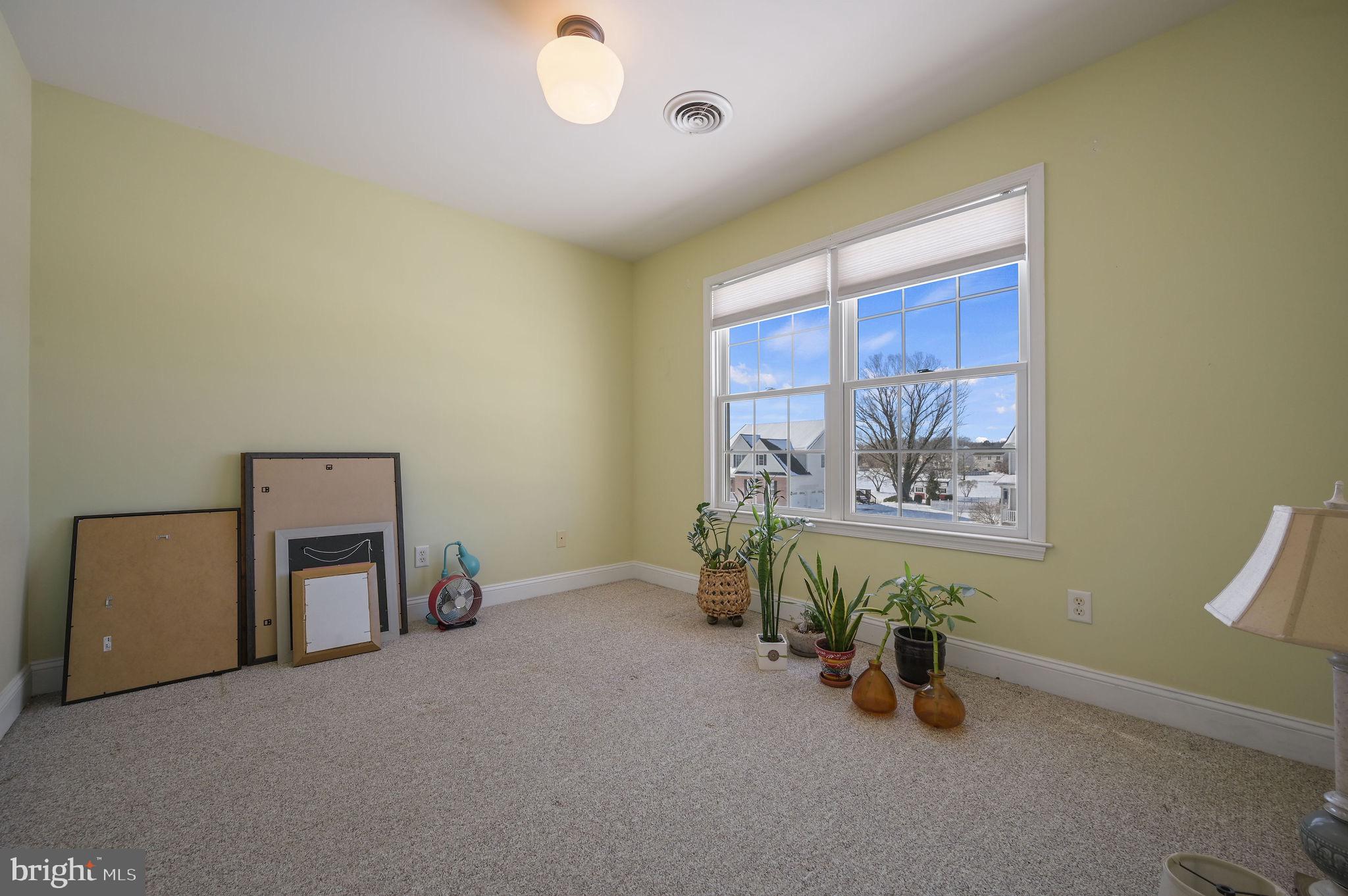 HUNTERS RIDGE - Residential