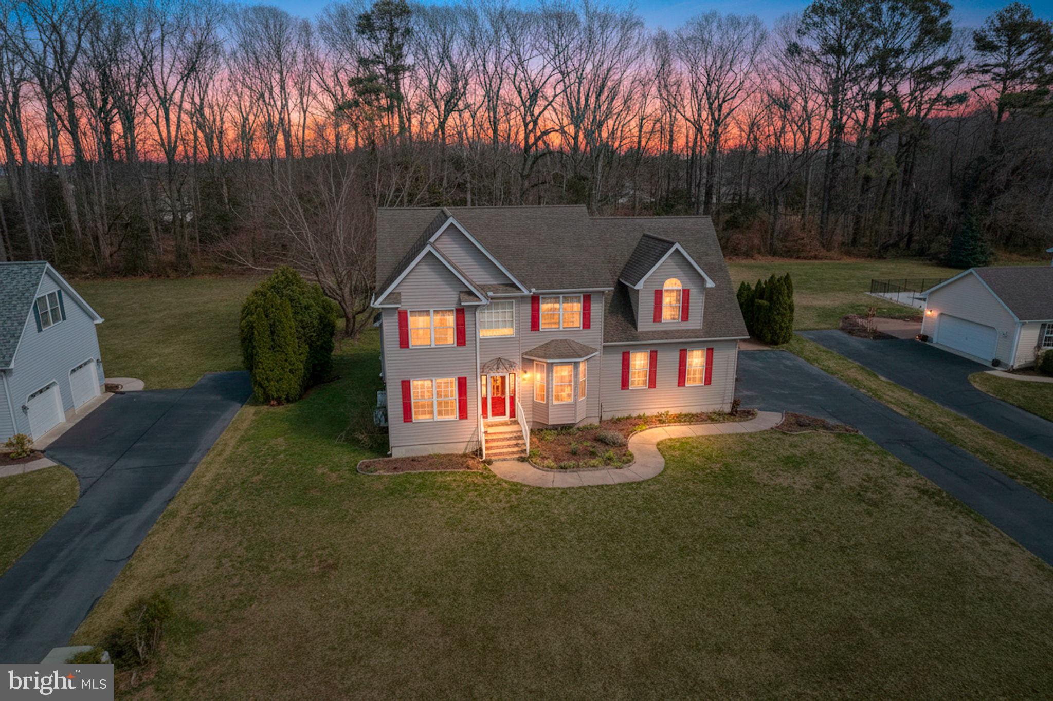 HUNTERS RIDGE - Residential