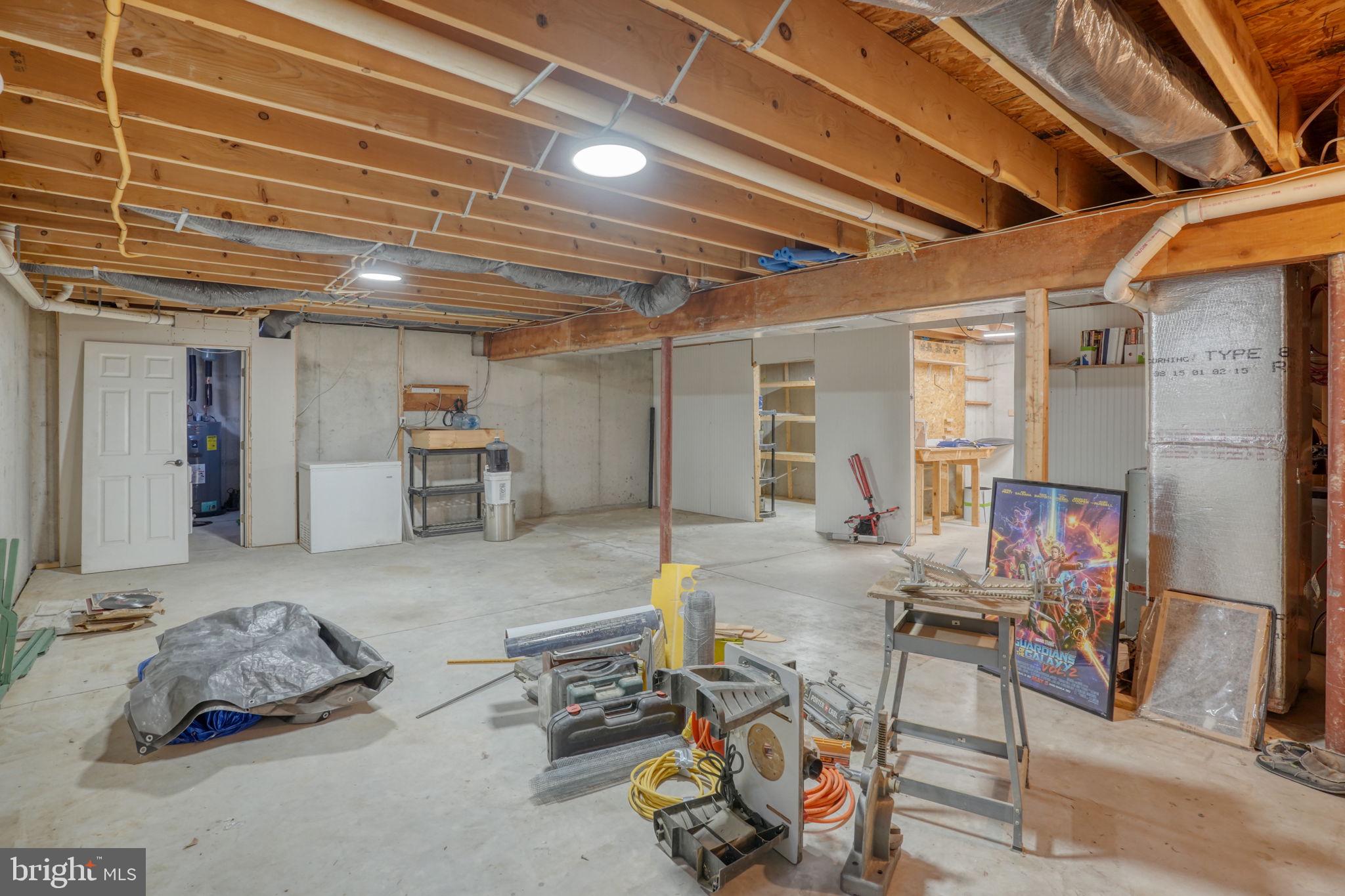 HUNTERS RIDGE - Residential