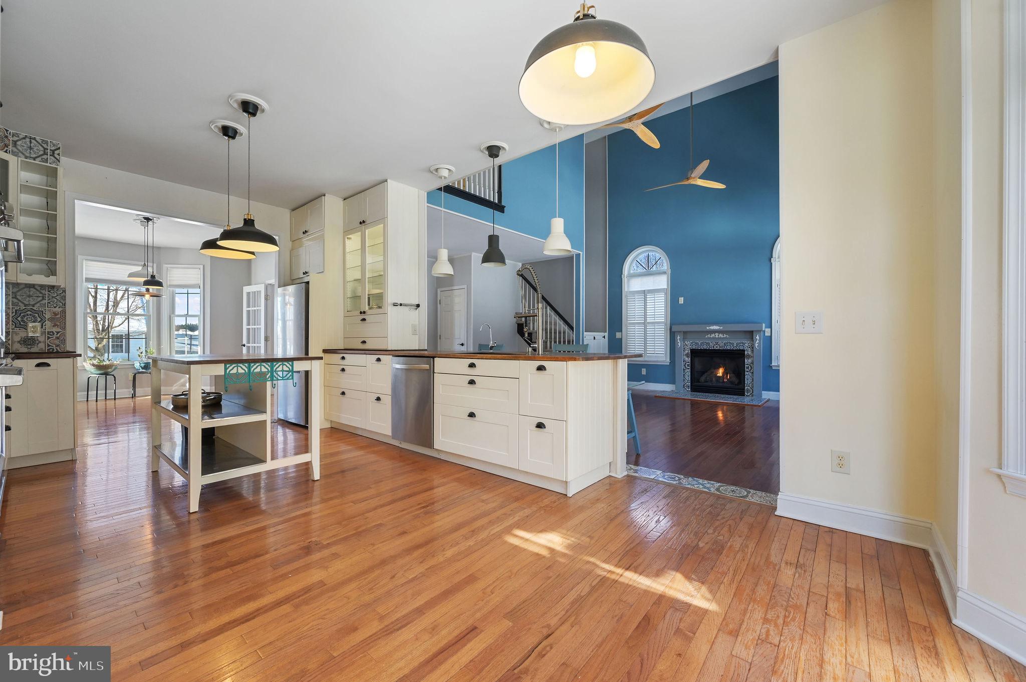 HUNTERS RIDGE - Residential