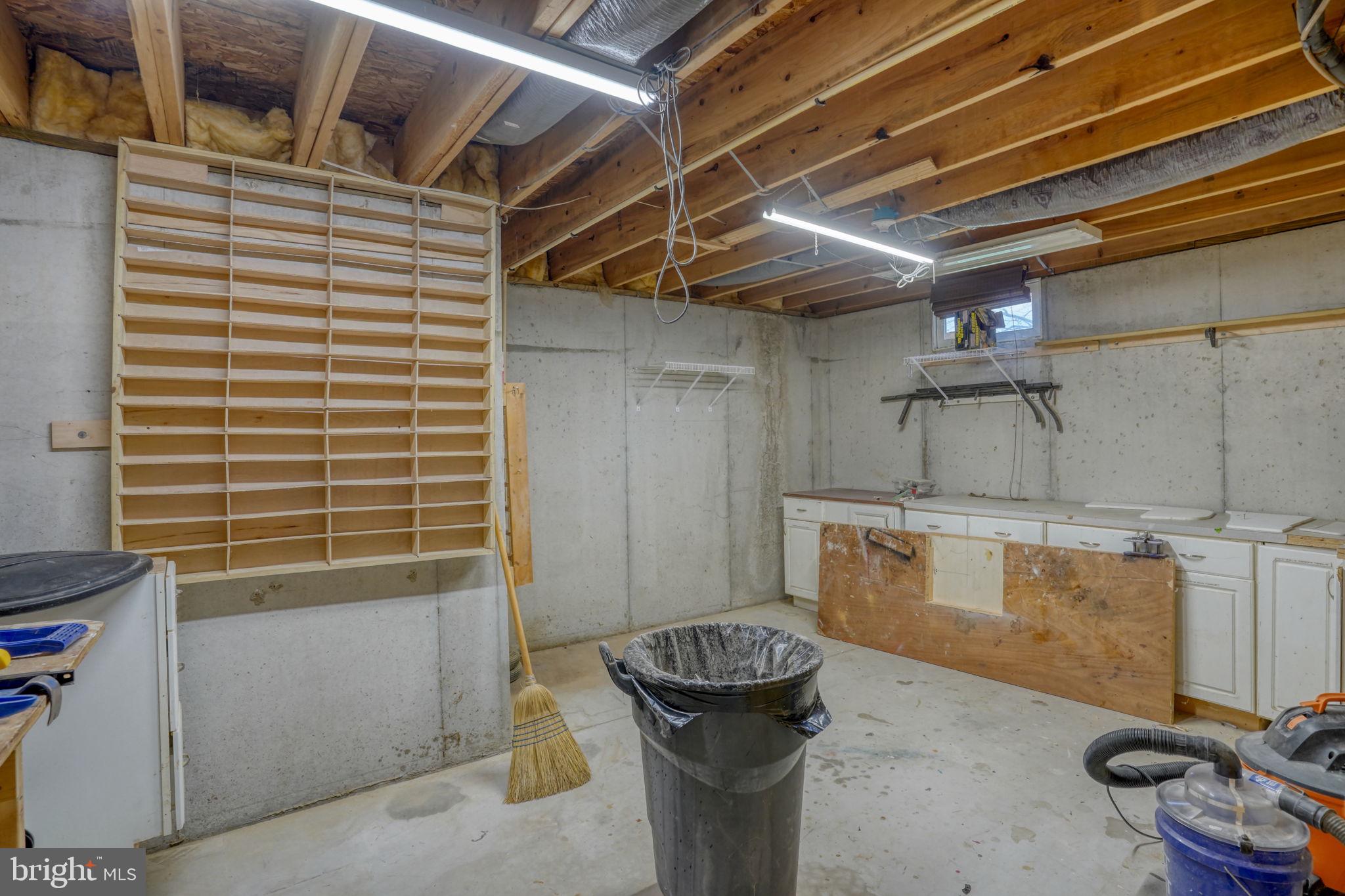 HUNTERS RIDGE - Residential