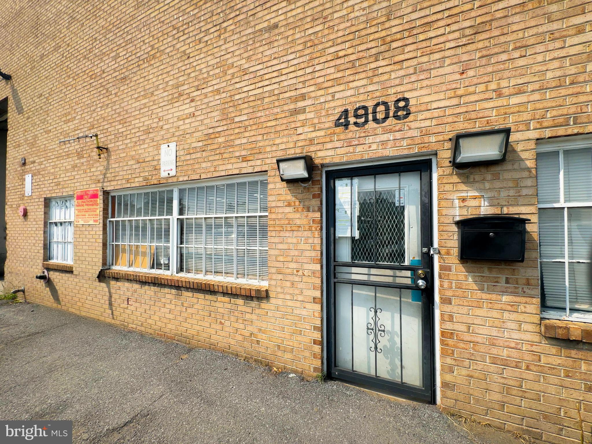 4908 BUCHANAN STREET 4908
