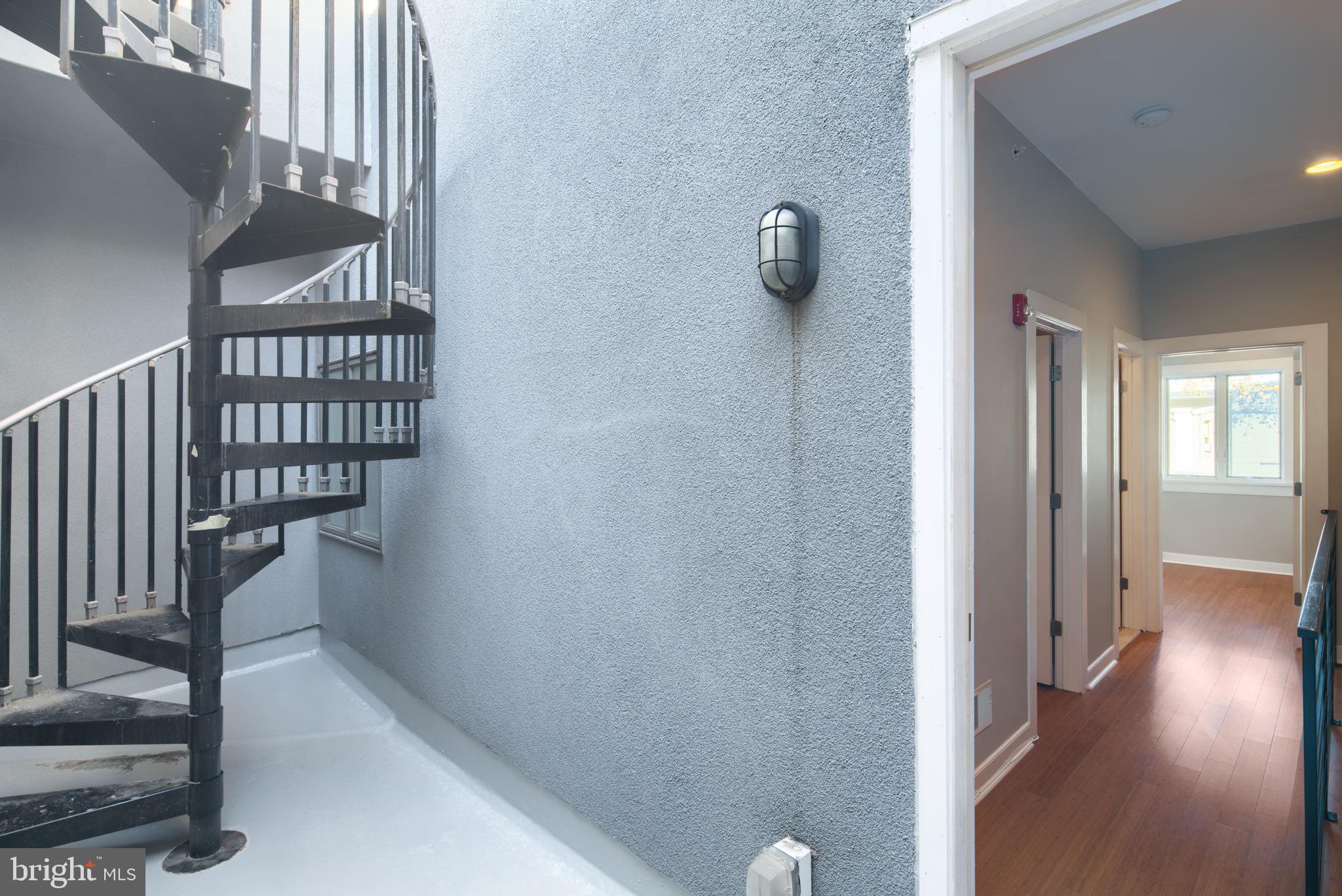 FAIRMOUNT - Residential Lease