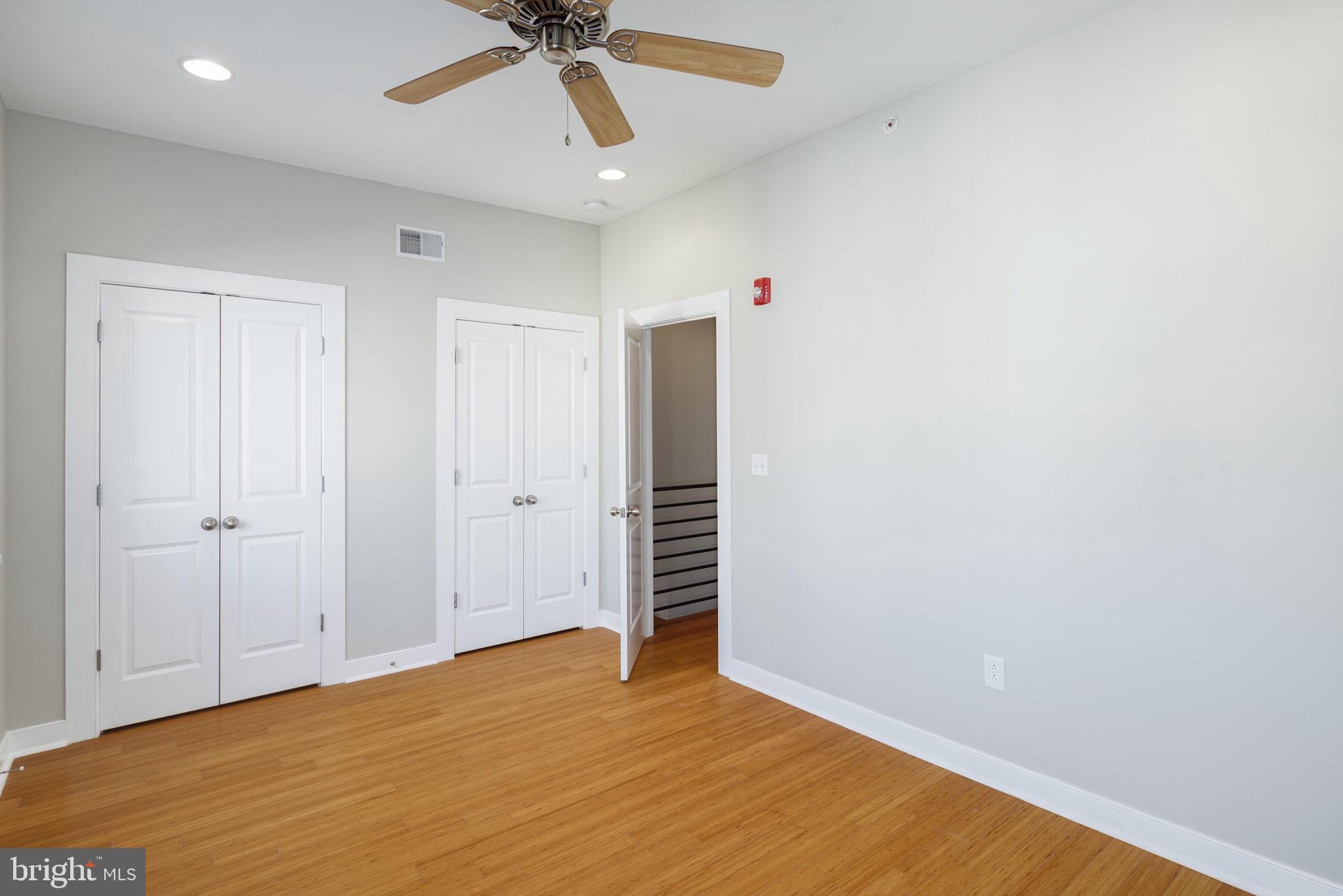 FAIRMOUNT - Residential Lease