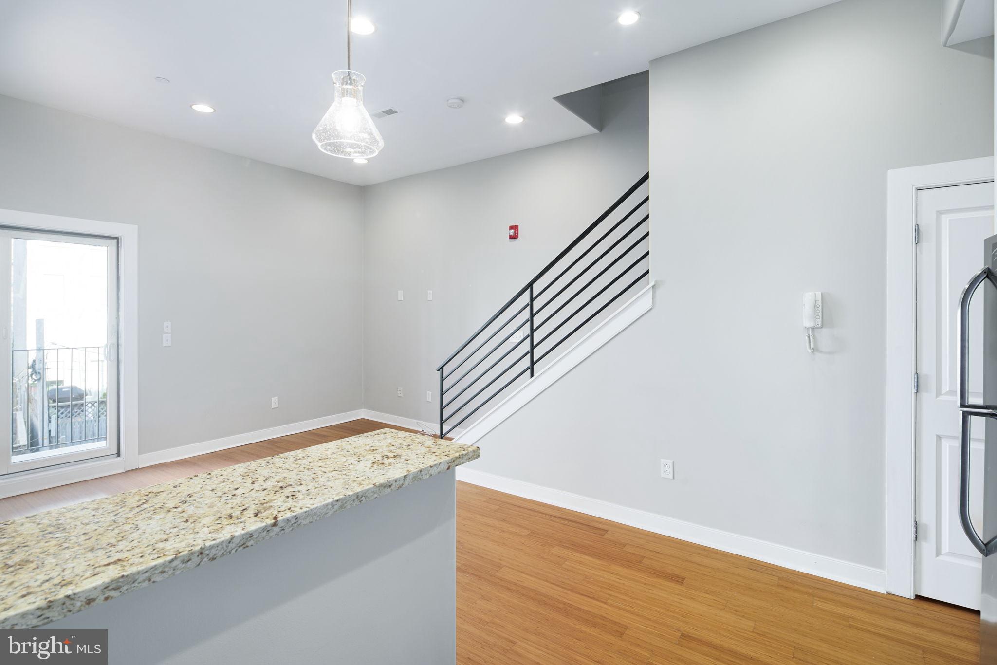 FAIRMOUNT - Residential Lease