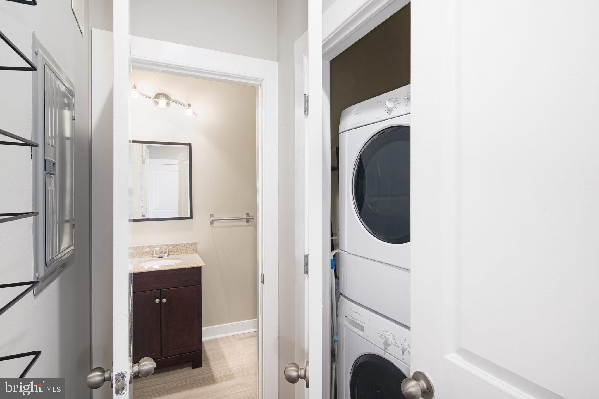 FAIRMOUNT - Residential Lease