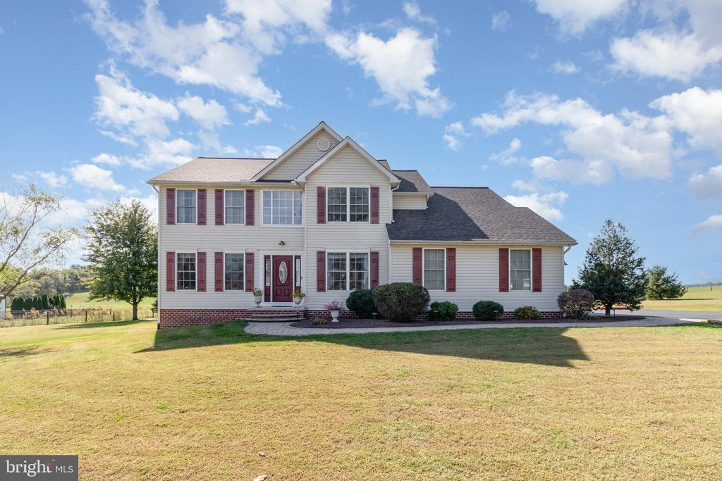 Photo of 625 Bairs Road, YORK, PA 17408 (MLS # PAYK2089556)