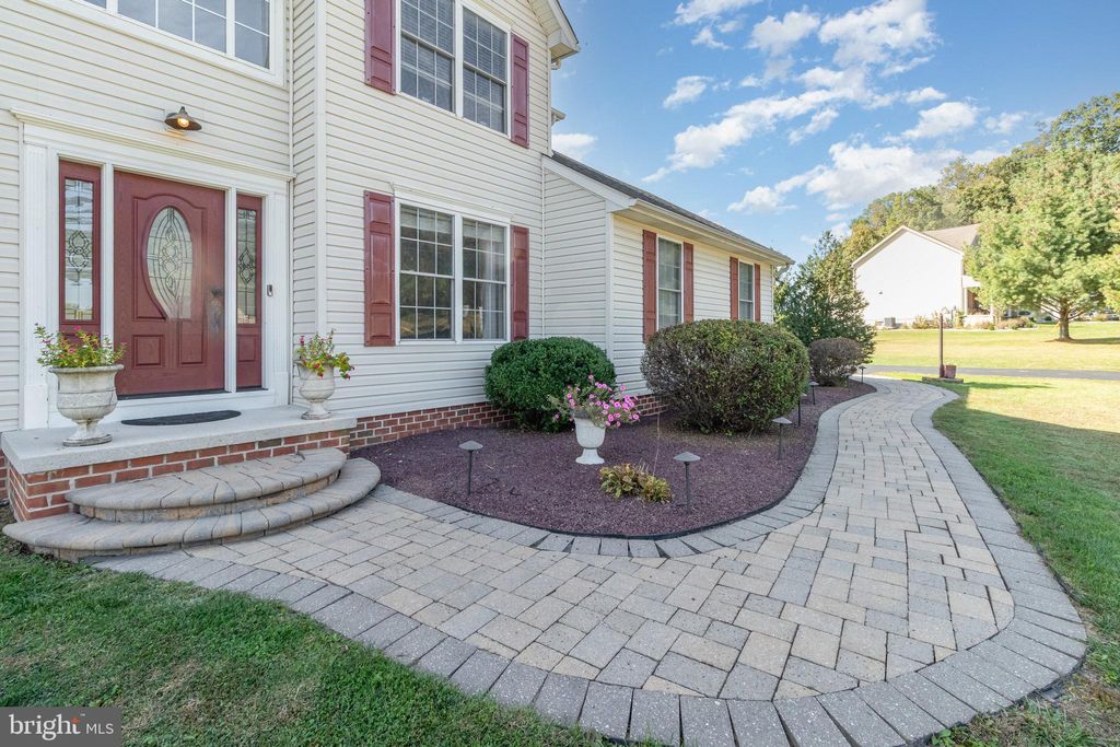 Photo of 625 Bairs Road, YORK, PA 17408 (MLS # PAYK2089556)