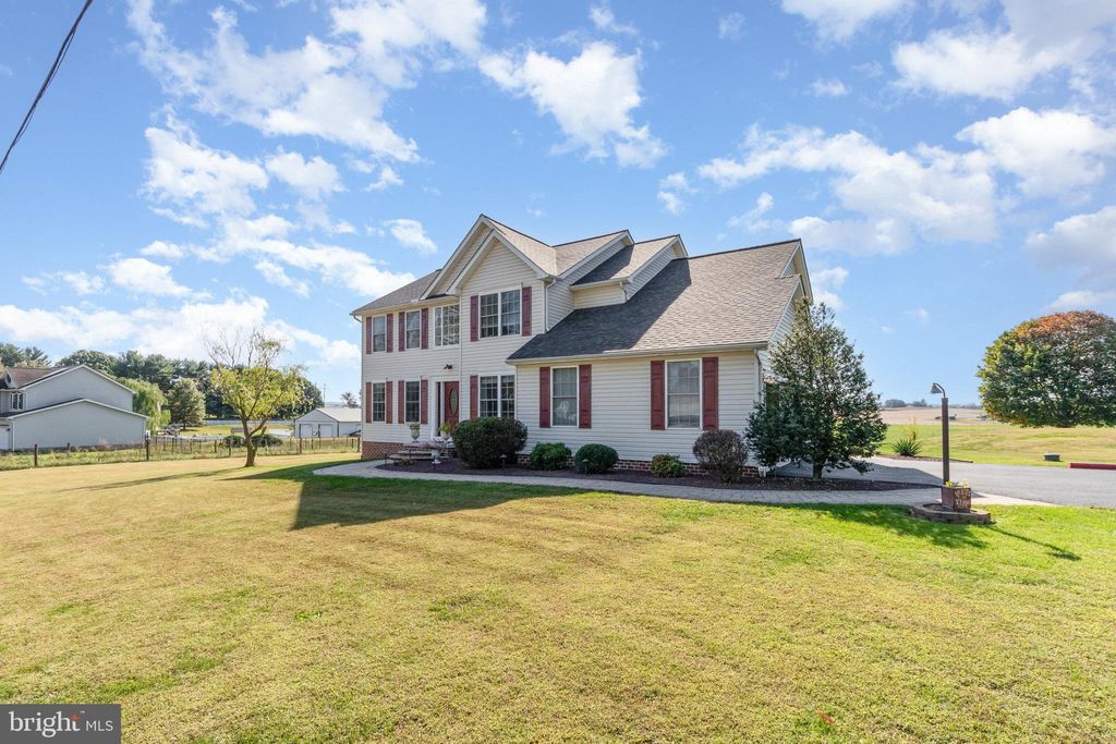 Photo of 625 Bairs Road, YORK, PA 17408 (MLS # PAYK2089556)