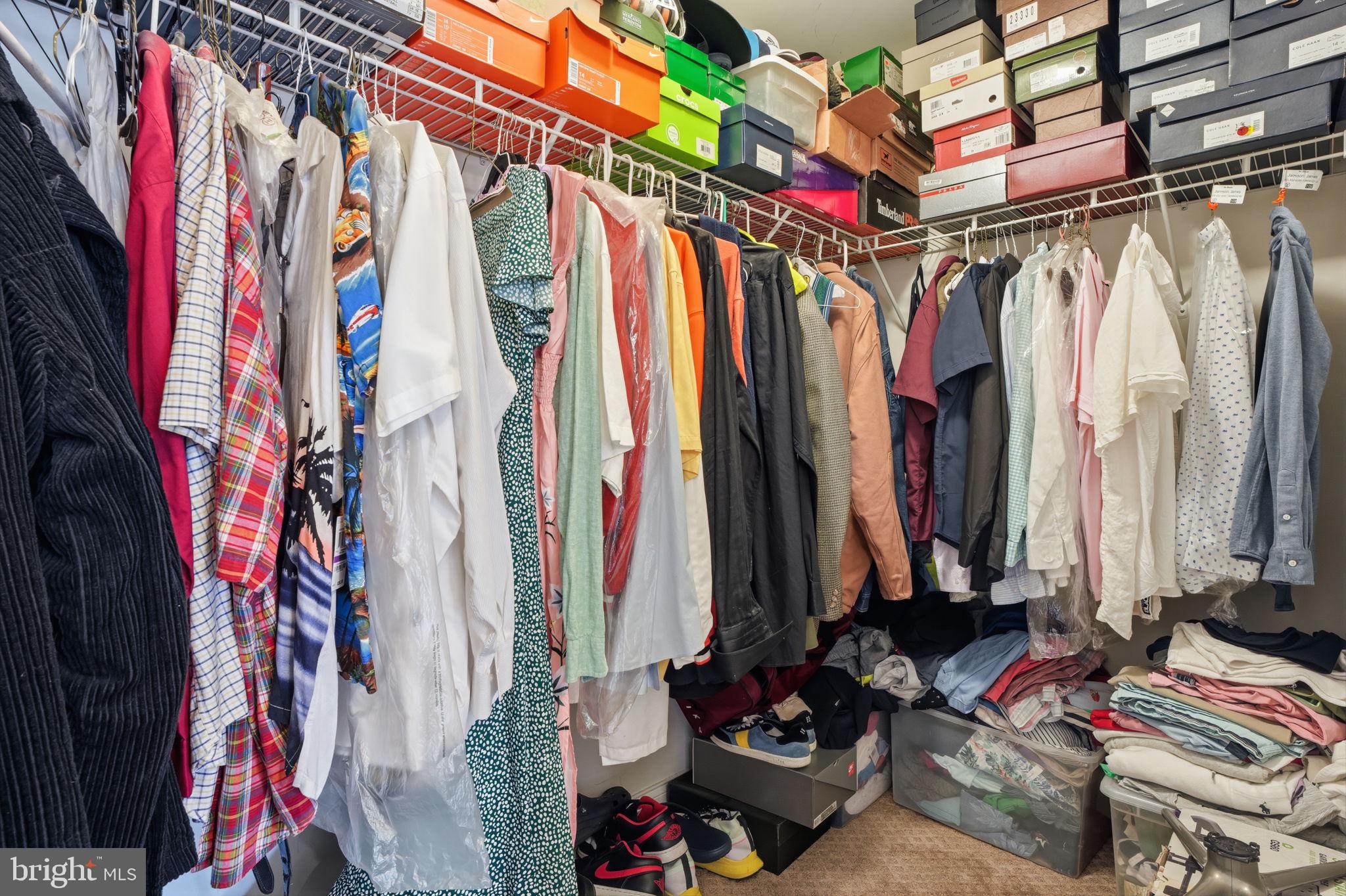 WINDSOR SQUARE - Residential