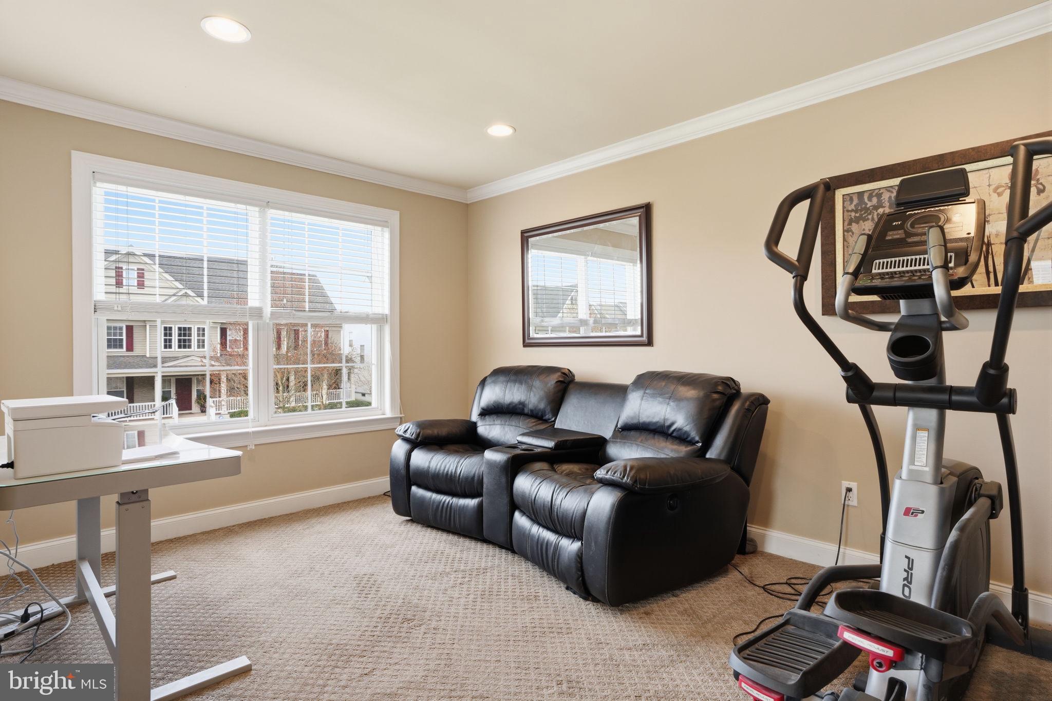 WINDSOR SQUARE - Residential