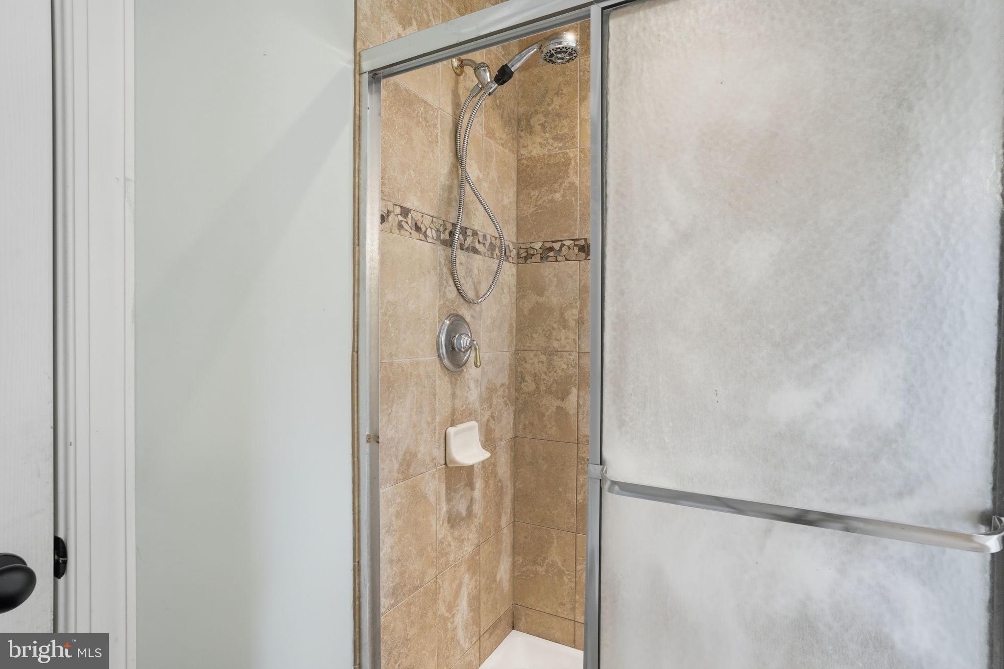 WINDSOR SQUARE - Residential