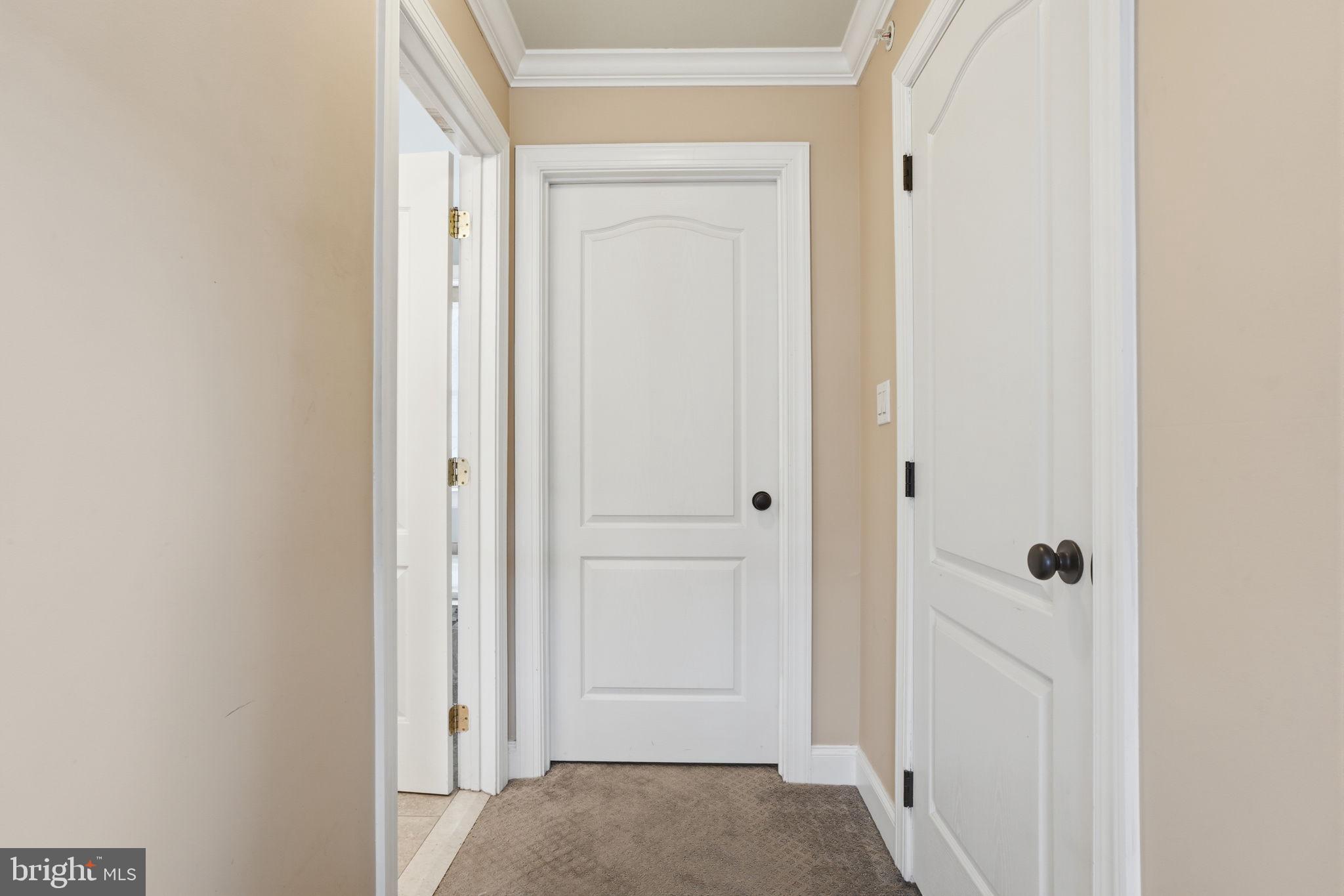 WINDSOR SQUARE - Residential