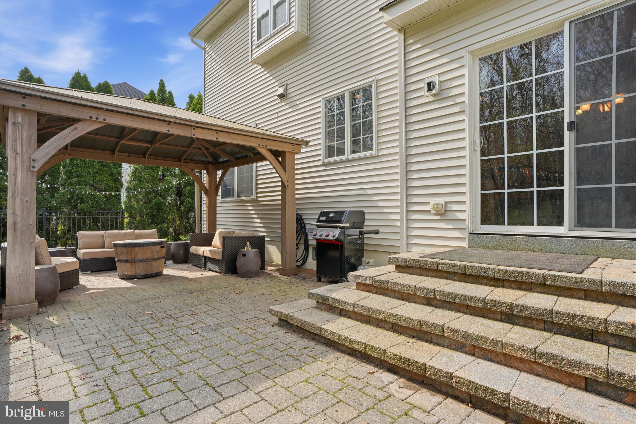 WINDSOR SQUARE - Residential