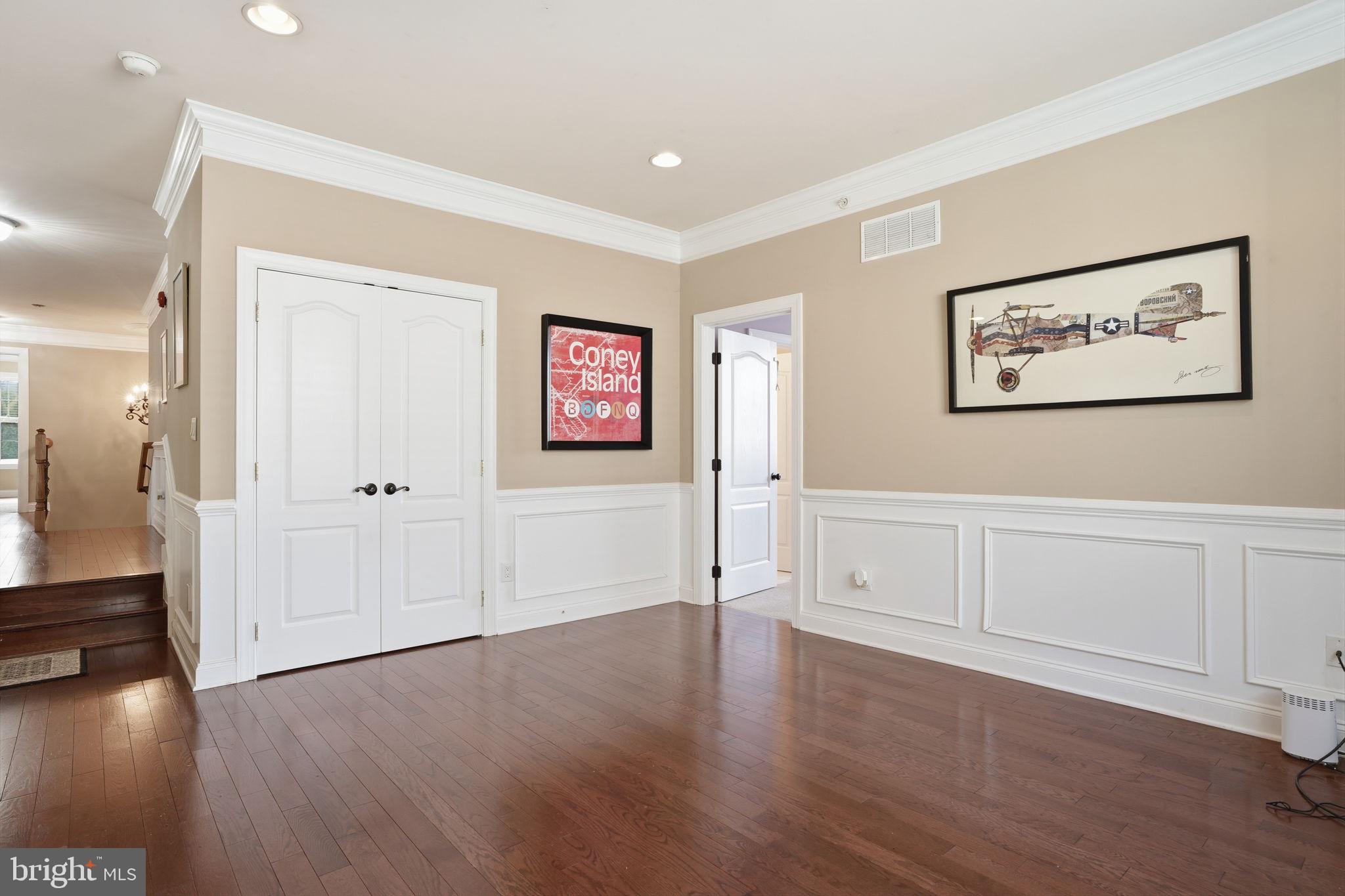 WINDSOR SQUARE - Residential