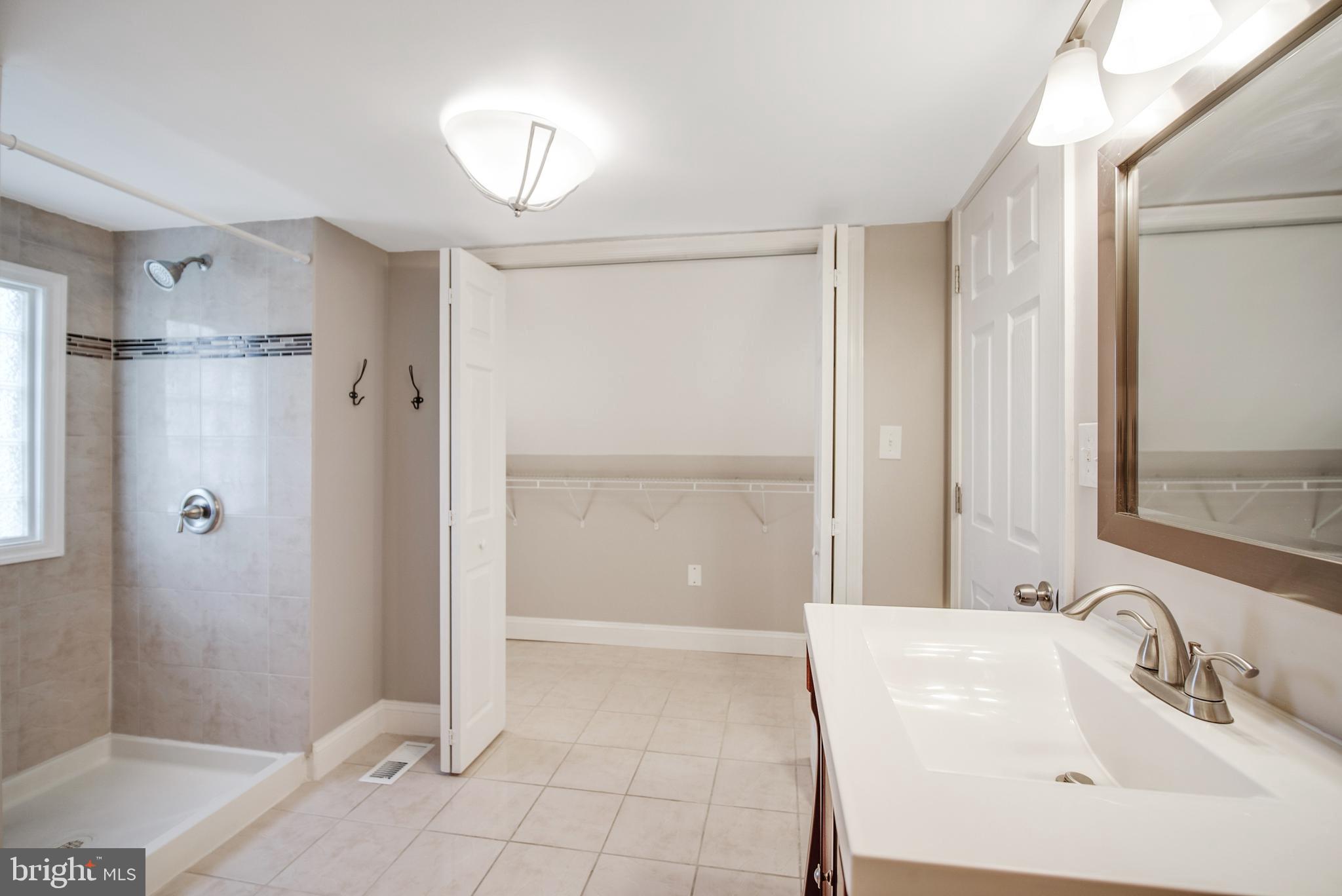 FRANKFORD - Residential