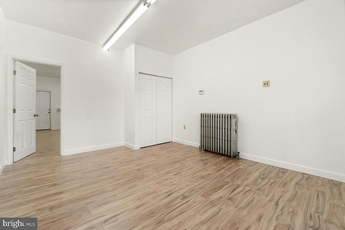 BELAIR-EDISON - Commercial Lease