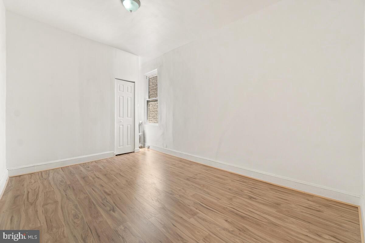 BELAIR-EDISON - Commercial Lease