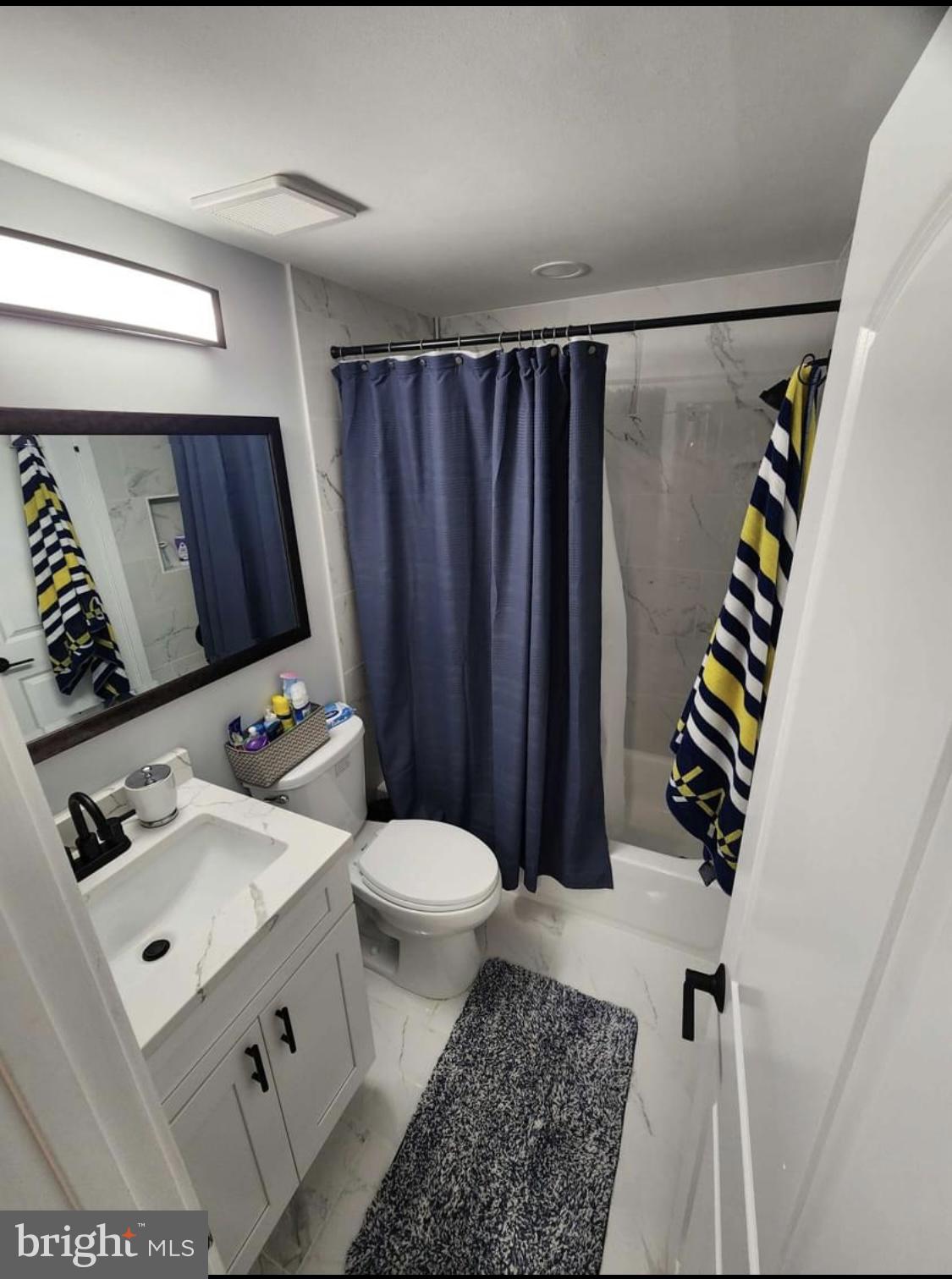 MONTGOMERY VILLAGE - Residential Lease