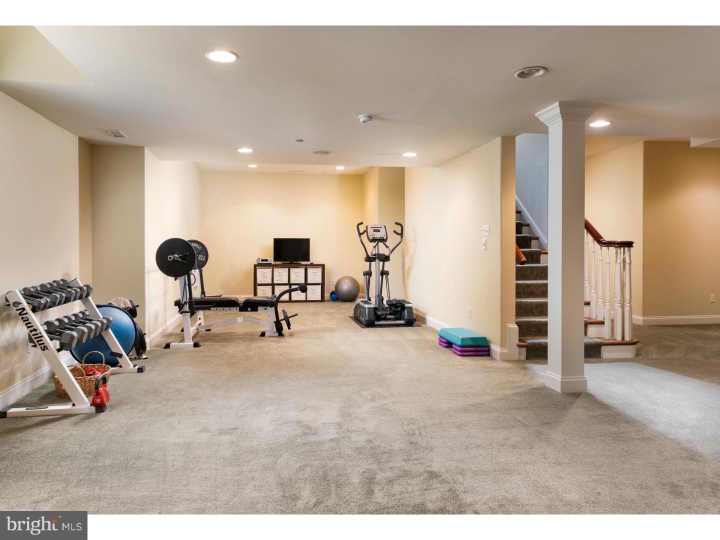 WHITE HORSE - Residential