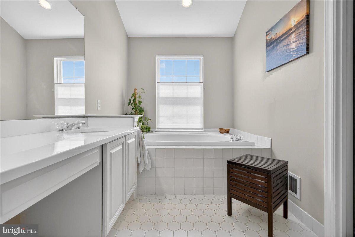 FOX HEATH - Residential