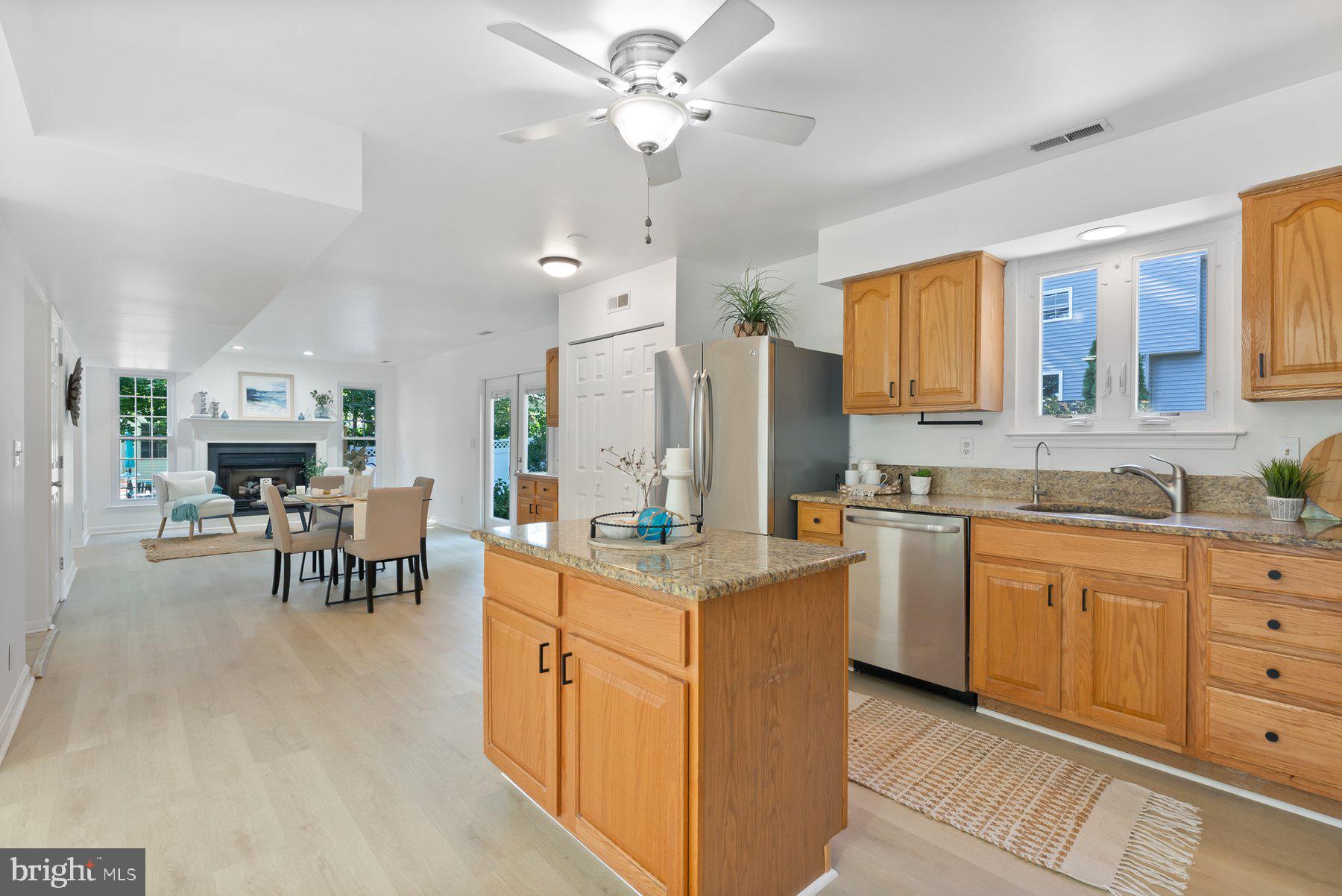 SAUNDERS POINT - Residential