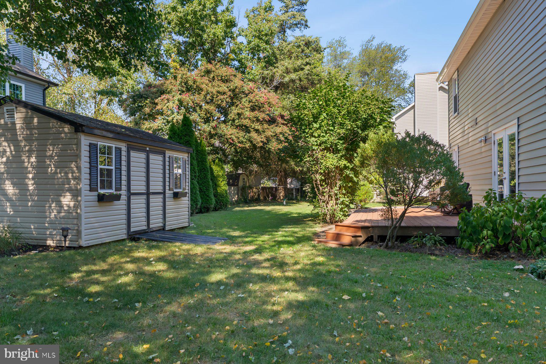 SAUNDERS POINT - Residential