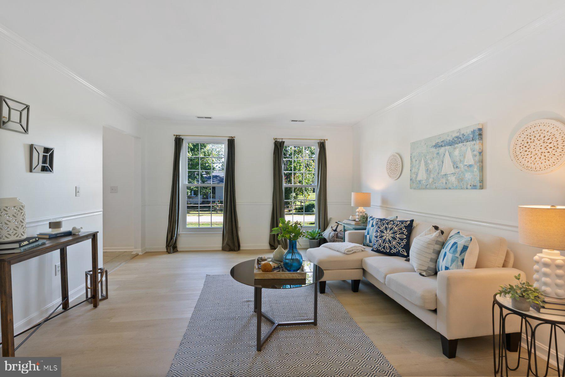 SAUNDERS POINT - Residential