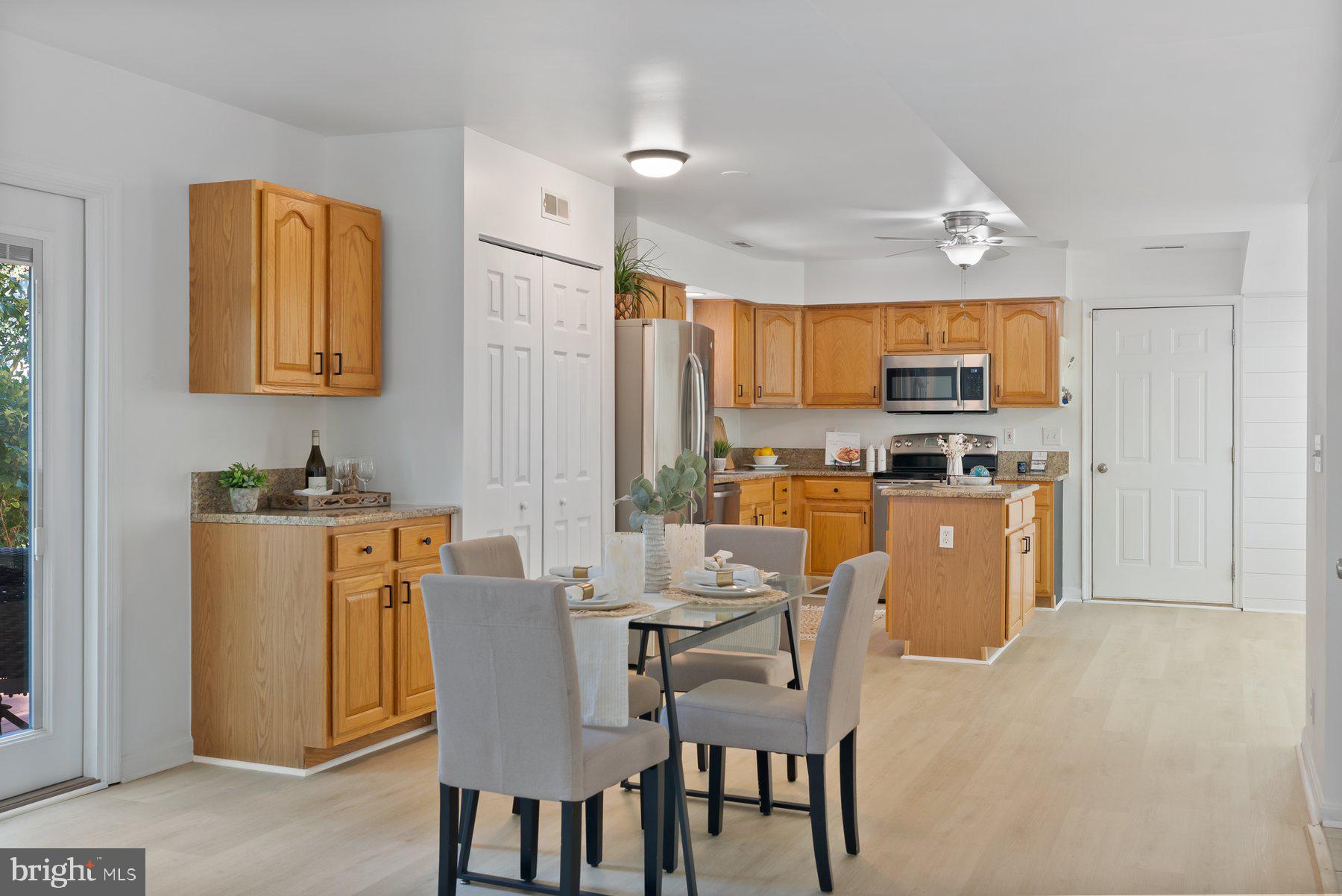 SAUNDERS POINT - Residential