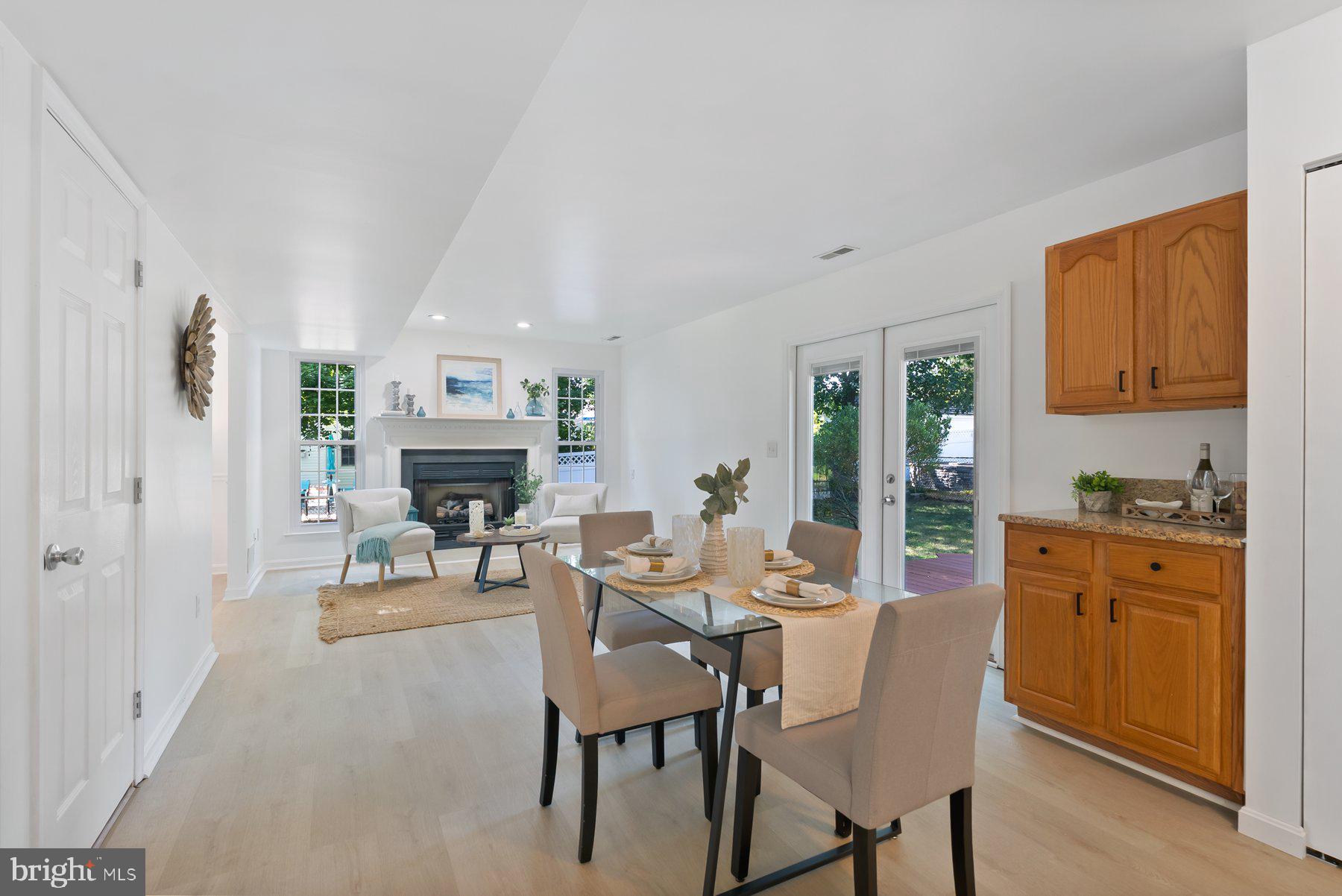 SAUNDERS POINT - Residential